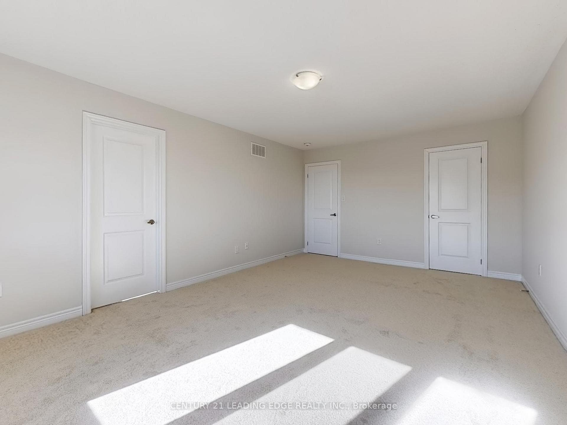2023 Mullen Street photo 16