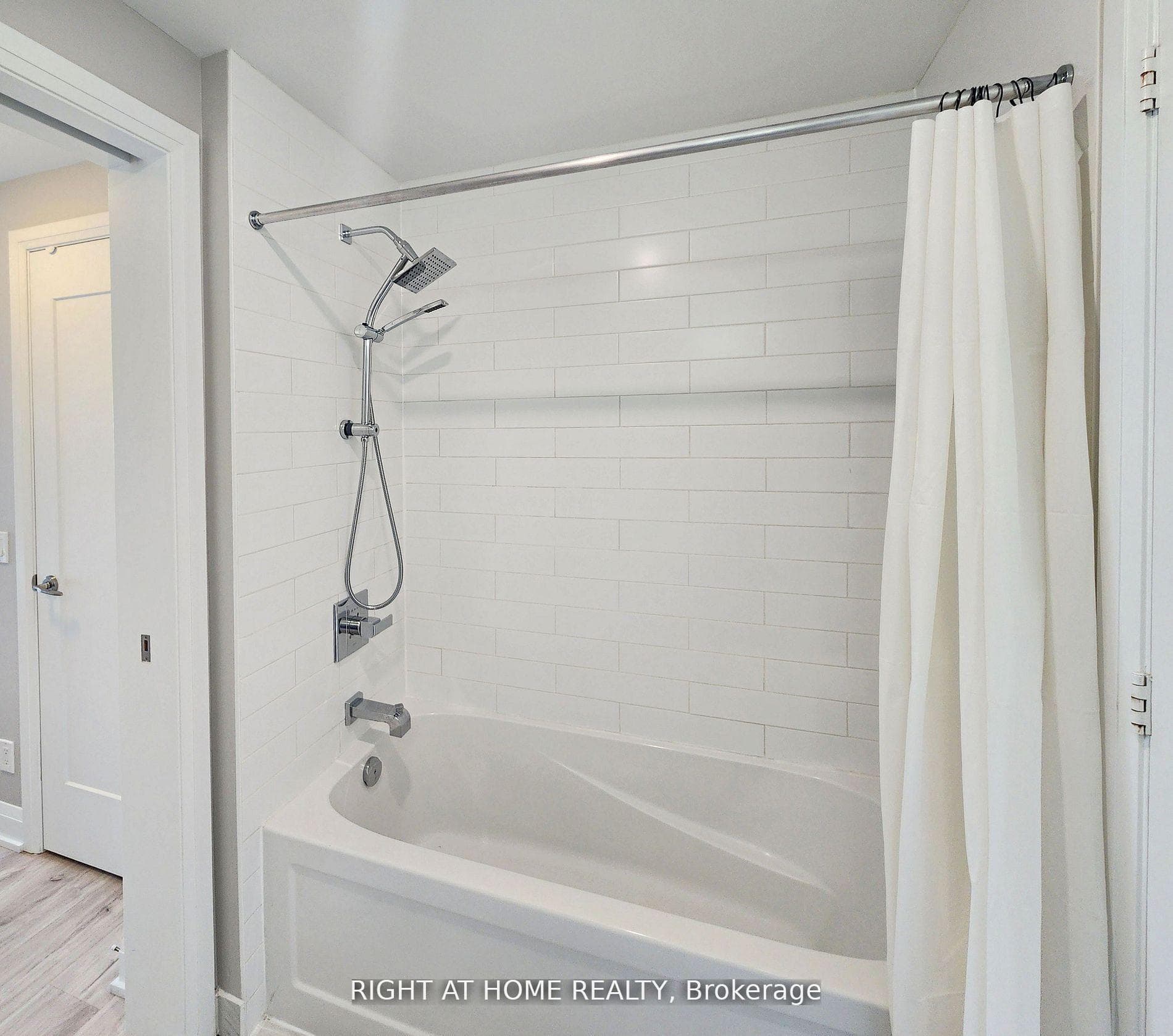 56 Annie Craig Drive Unit 1402 photo 9