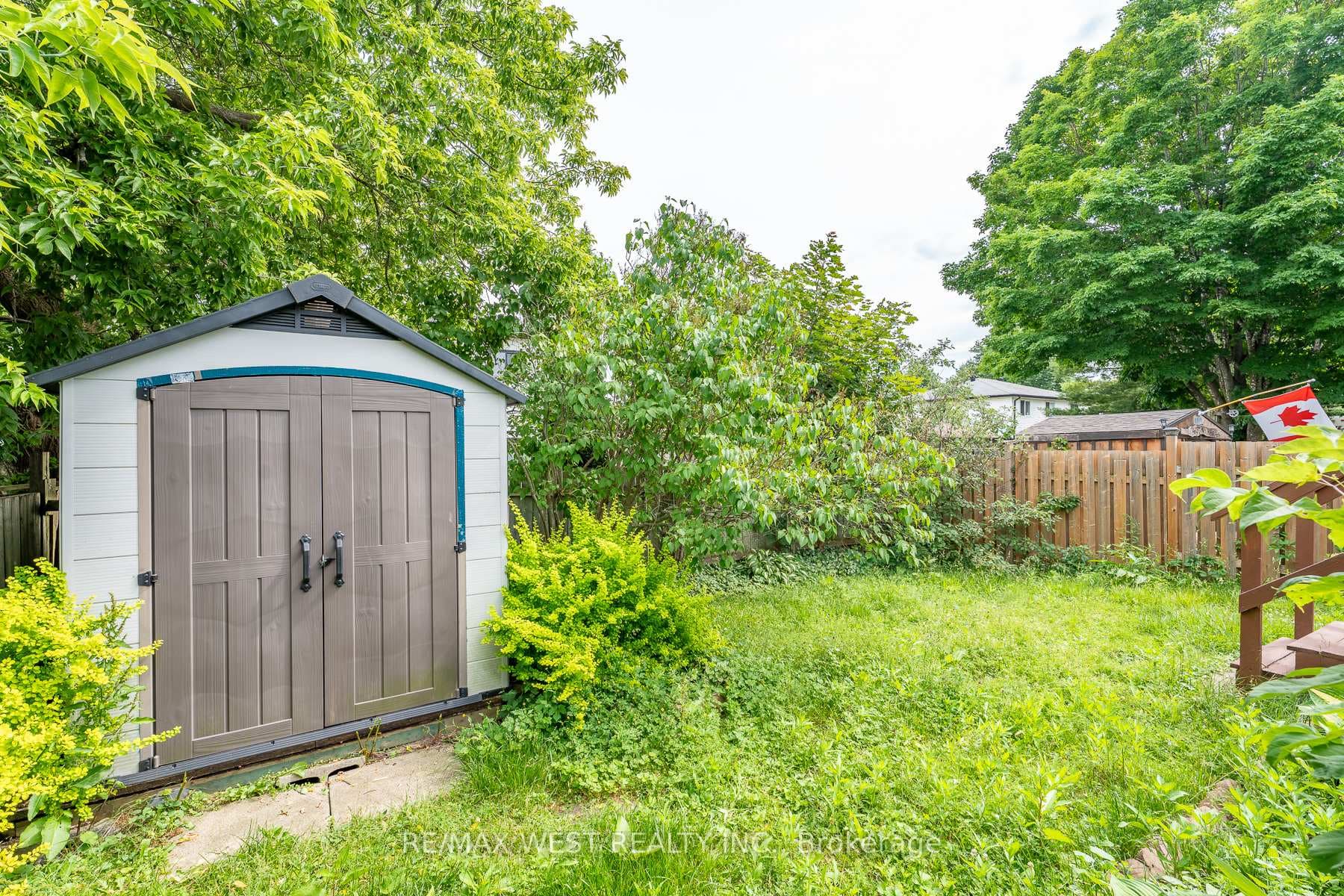 Garden shed