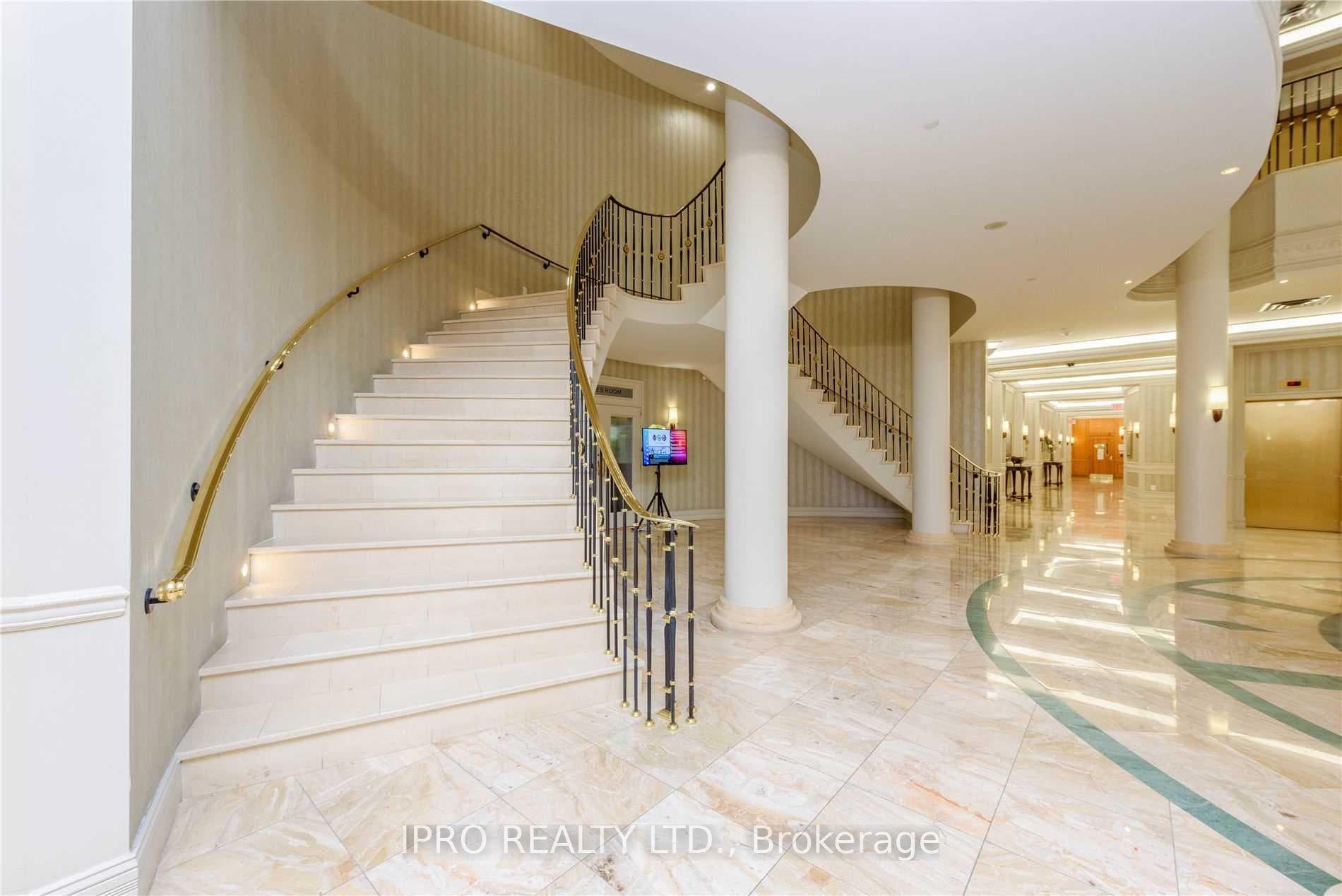 35 Kingsbridge Garden Circle Unit 1406 photo 6