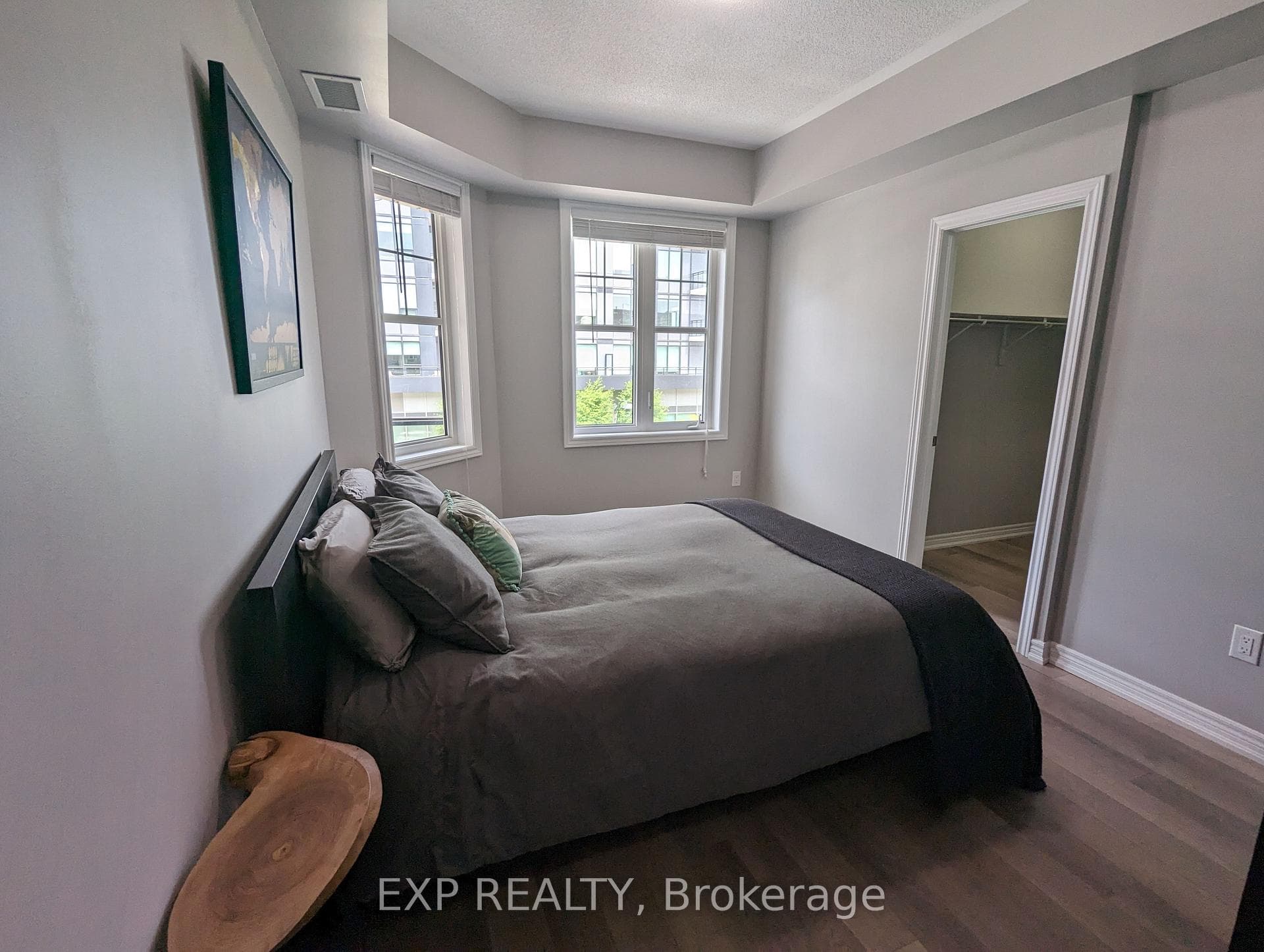 2338 Taunton Road Unit 309 photo 14