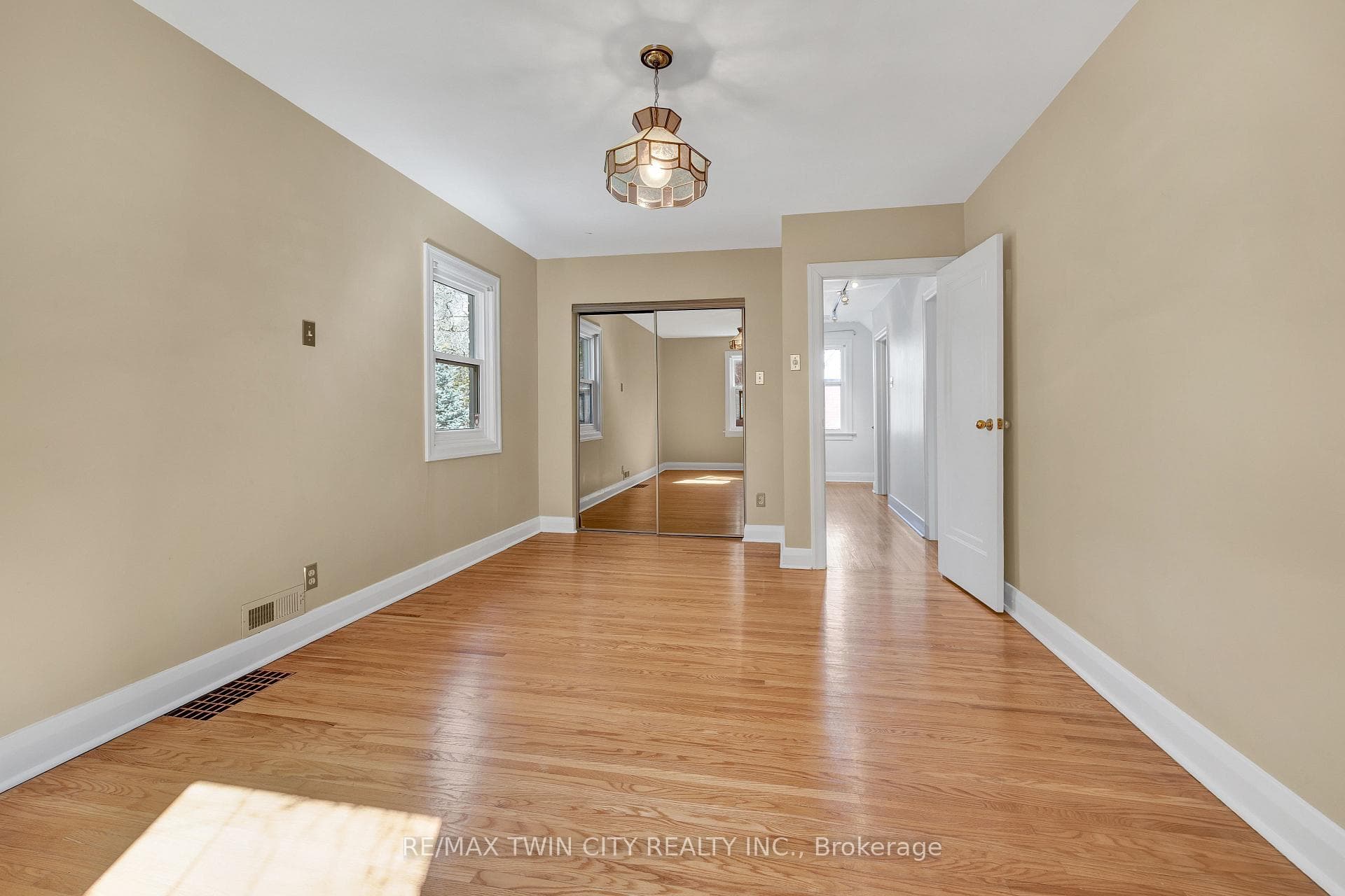 182 UNION Boulevard photo 25