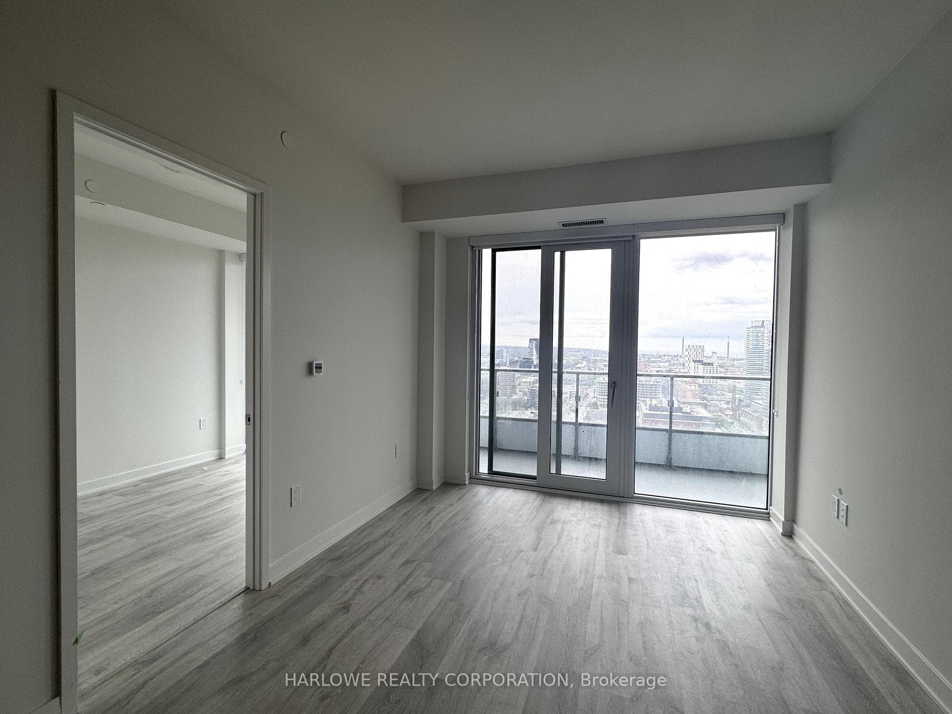 70 Princess Street Unit 2505 E photo 17