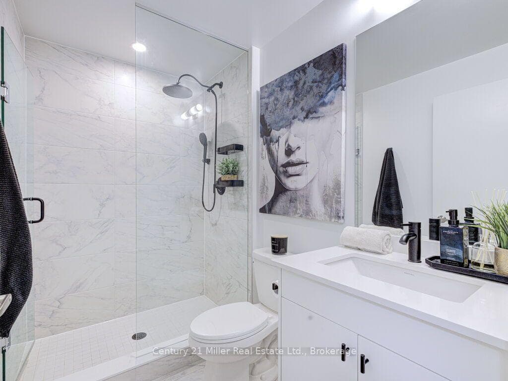1035 Southdown Road Unit PH 1910 photo 28