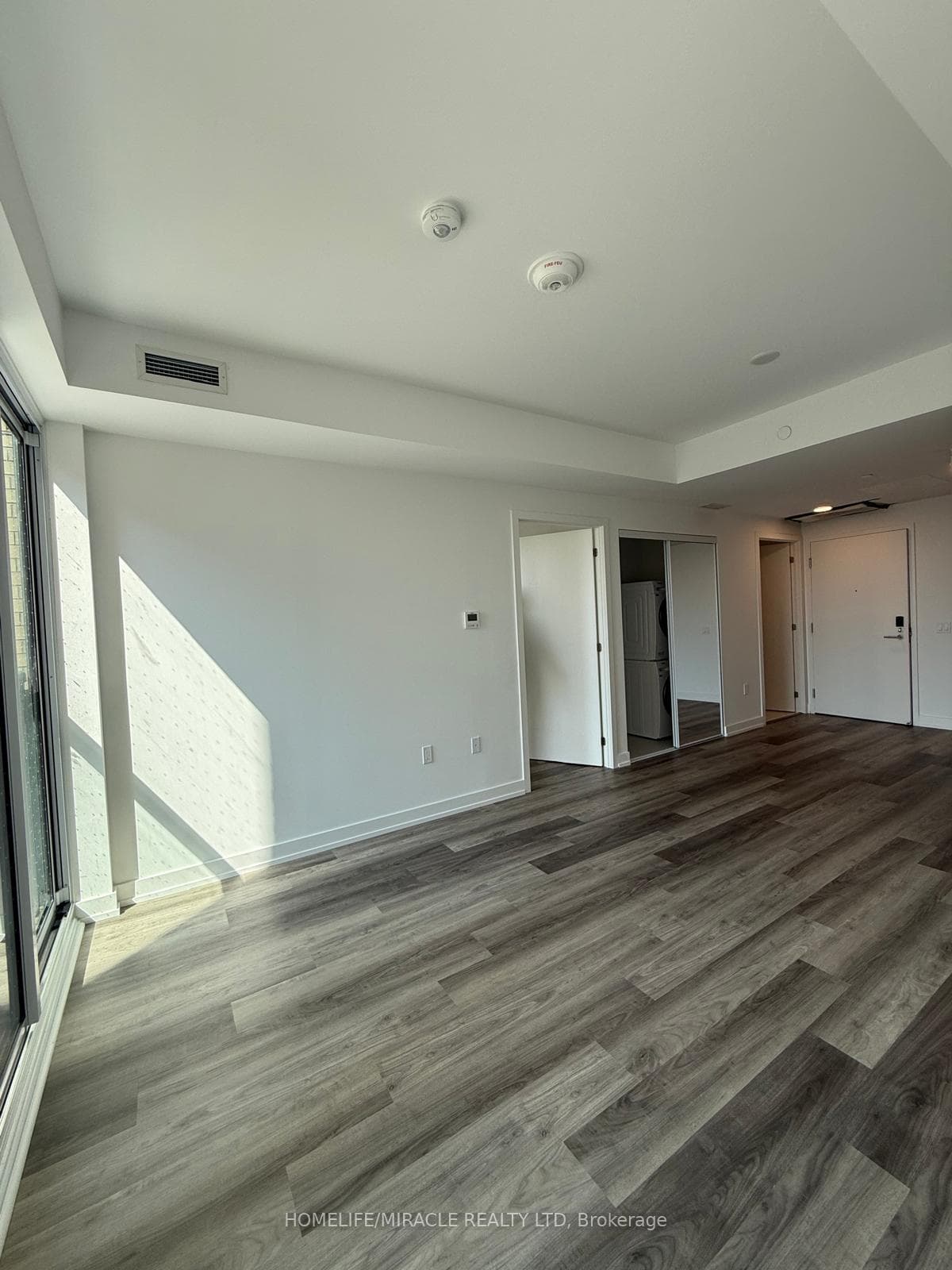 6 Chartwell Road Unit 209 photo 9