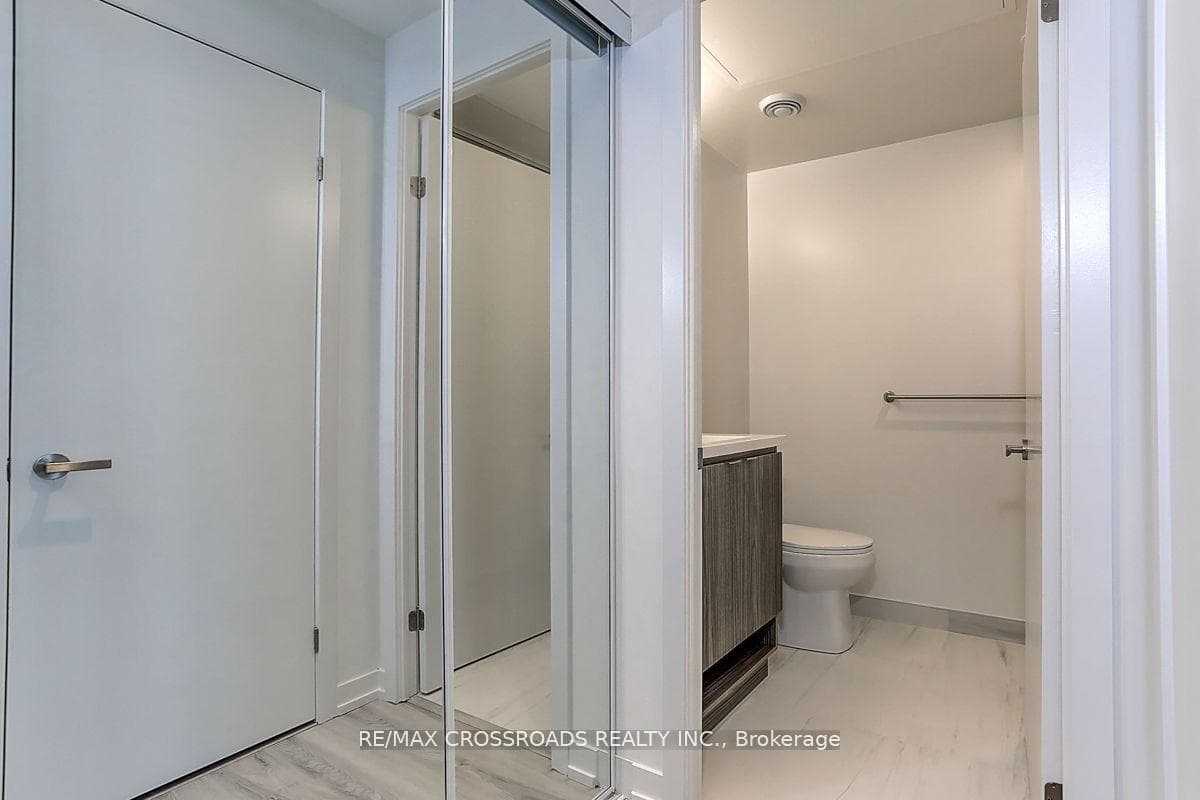 55 COOPER Street Unit 6906 photo 27