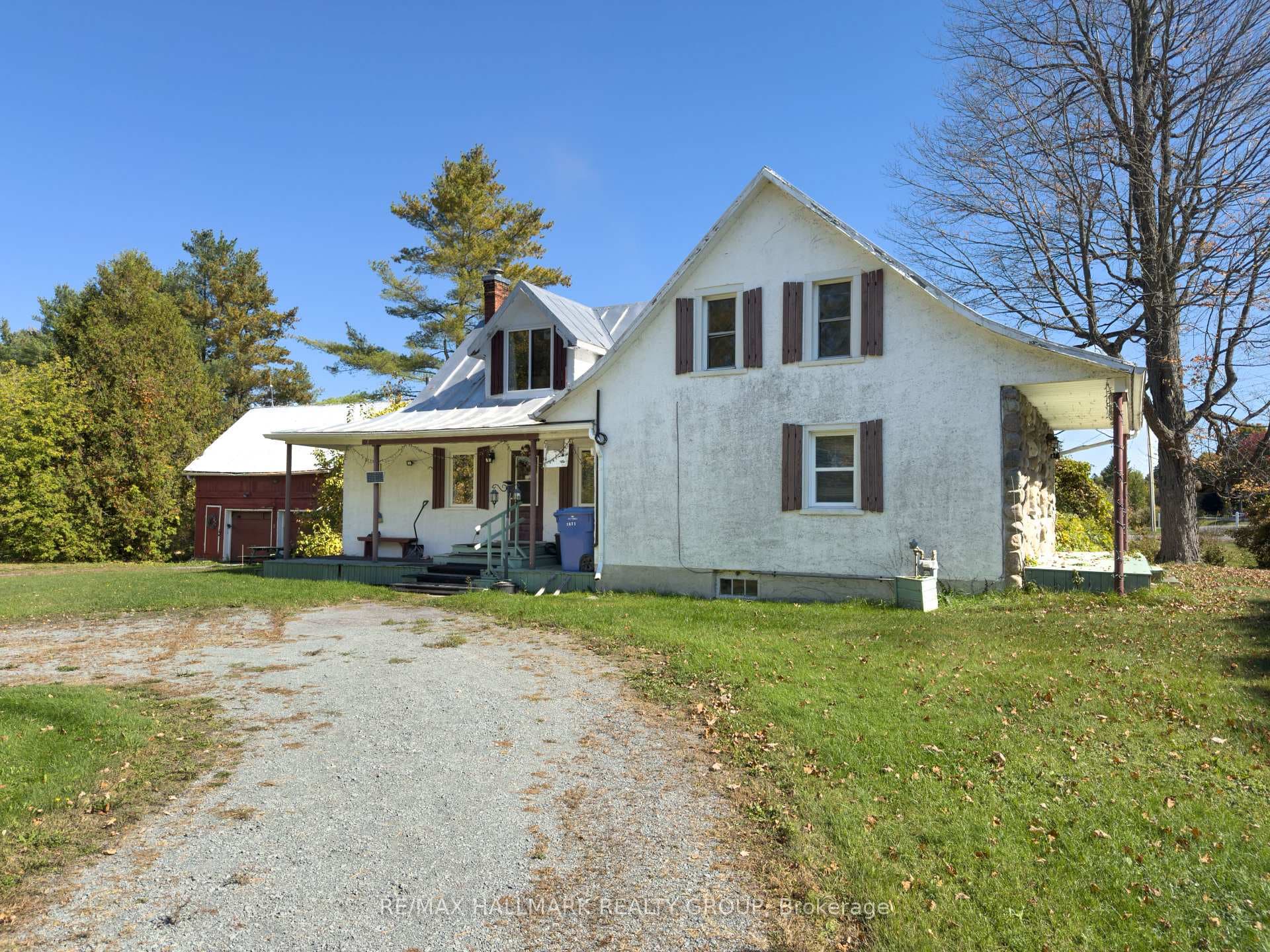 1677 Ste Anne Road photo 13