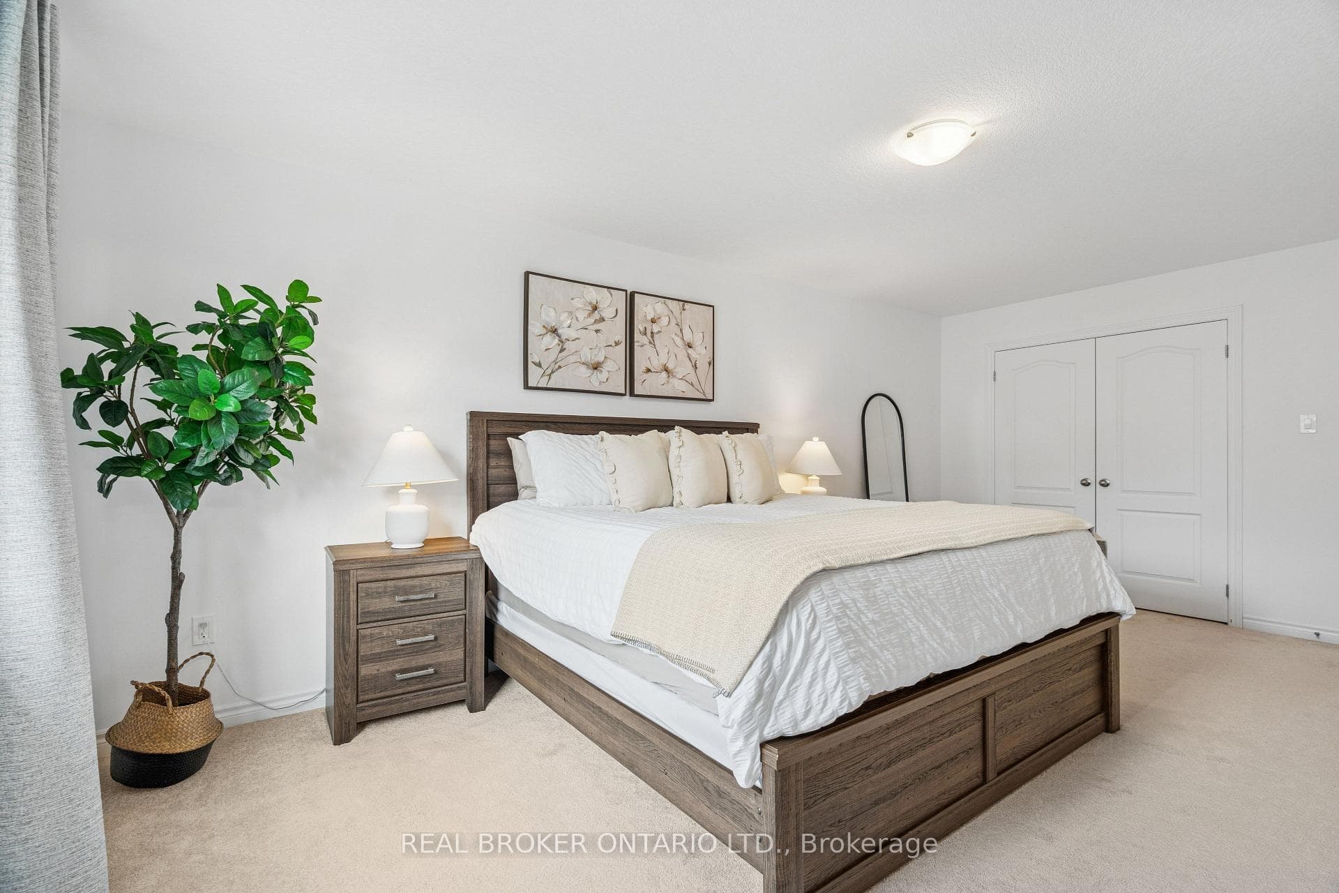 9 Elsegood Drive photo 24