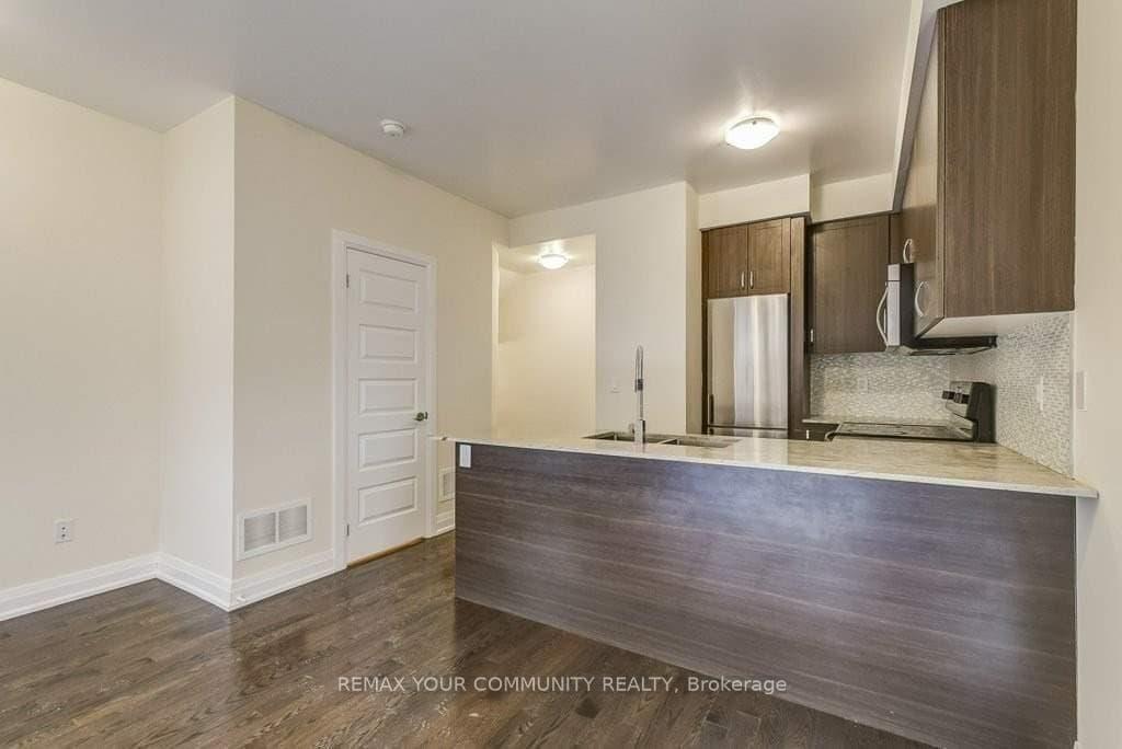 15 Eldora Avenue Unit 21 photo 10