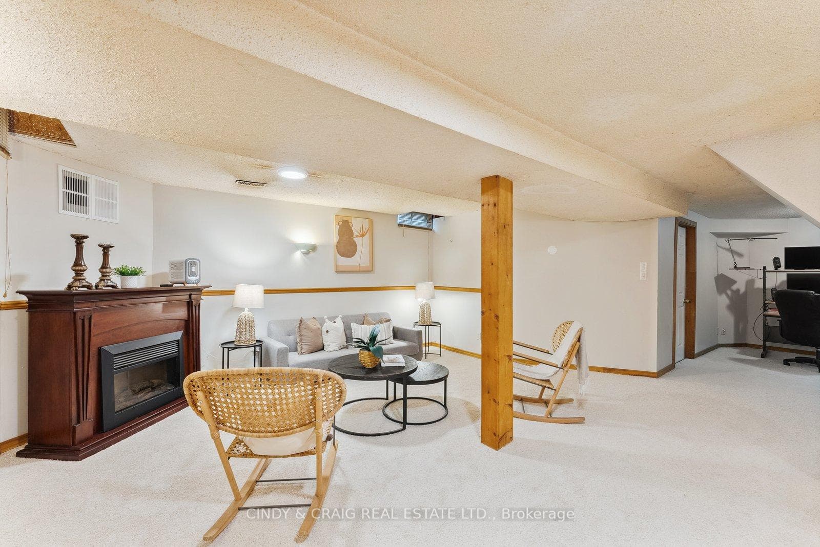 81 Beechnut Crescent photo 13
