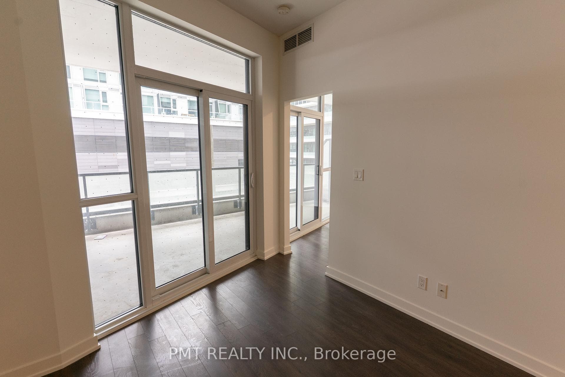 30 Ordnance Street Unit 306 photo 4