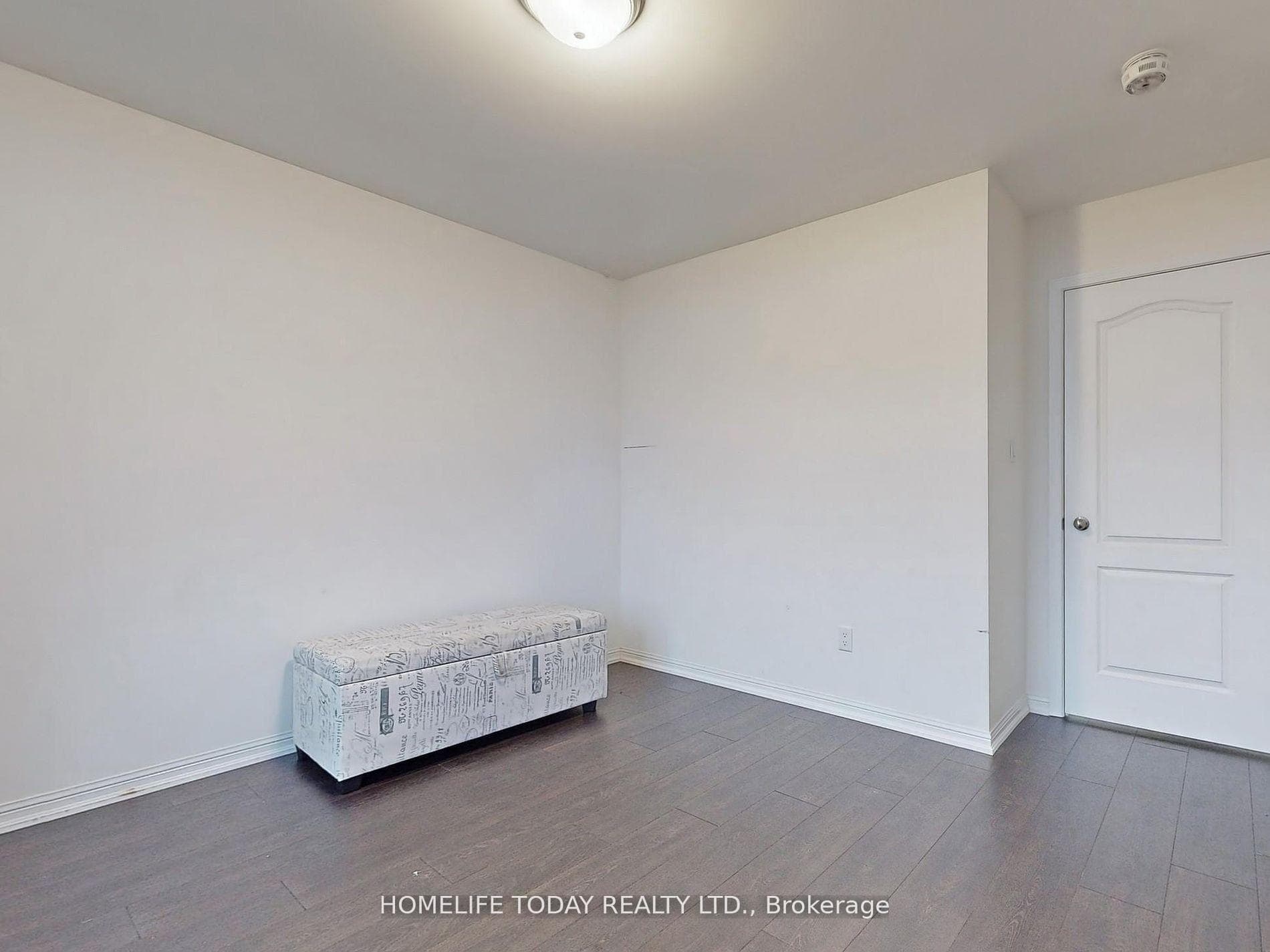4 Hurst Drive photo 29