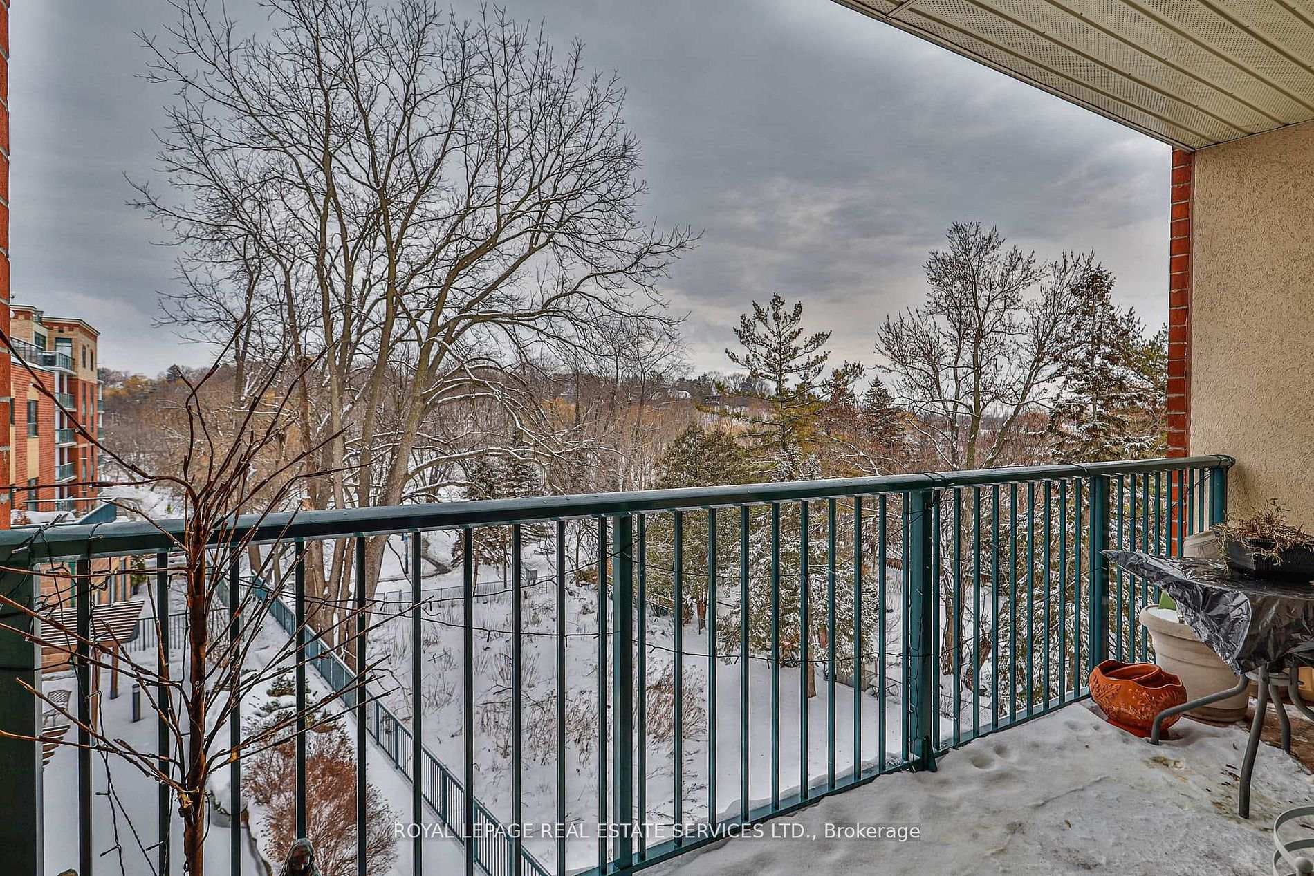 33 Wallace Street Unit 303 photo 1