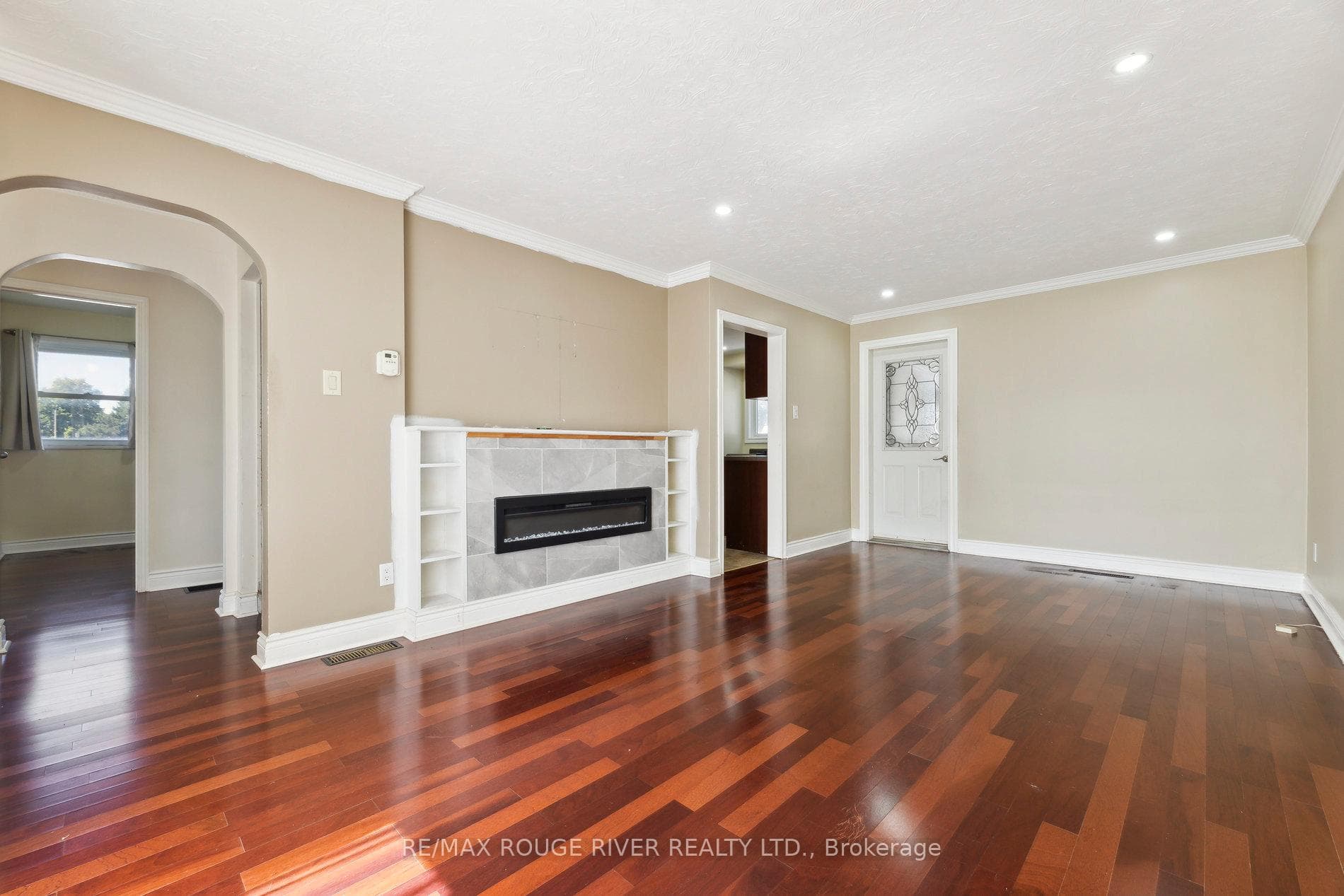 Living Room/Dining Room