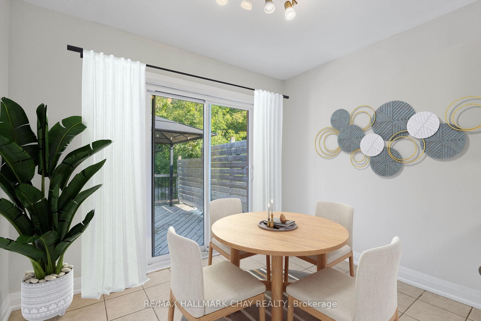 134 Country Lane photo 8