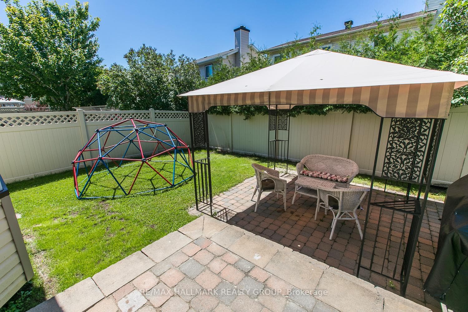 382 Pauline Charron Place photo 41