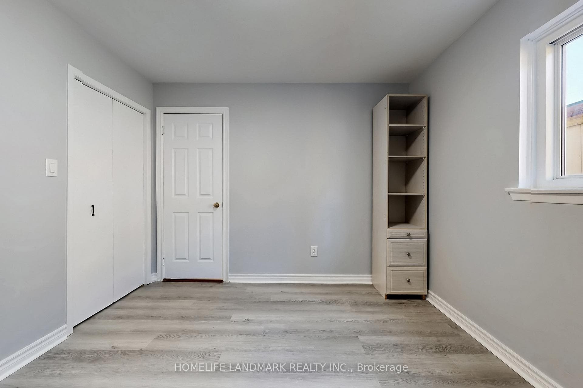 38 Pebblehill Square photo 31