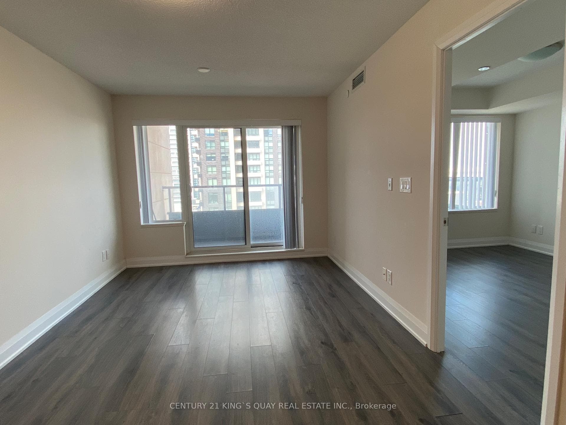 18 Uptown Drive Unit 1209 photo 4