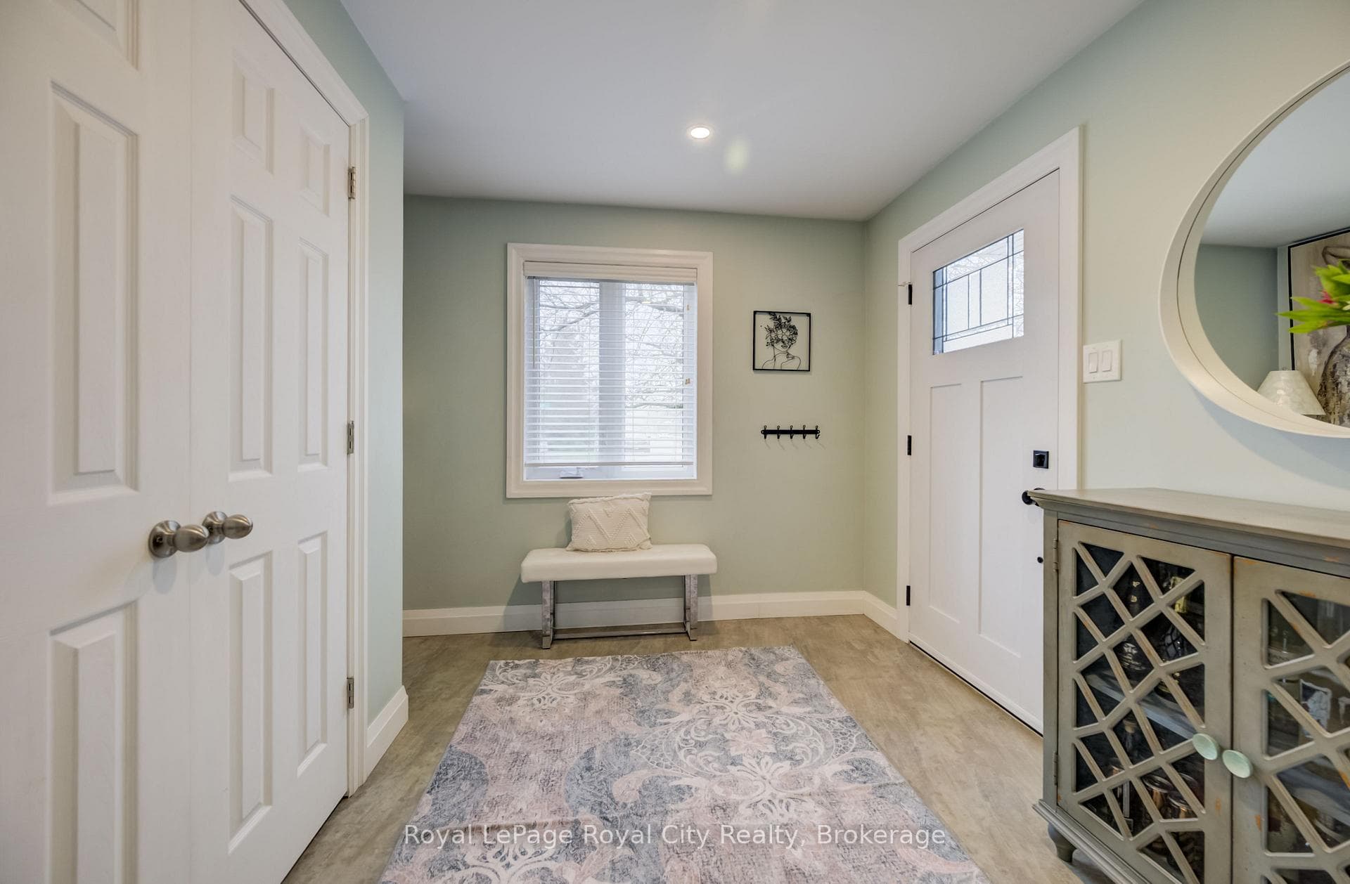 609 Woodside Street photo 4