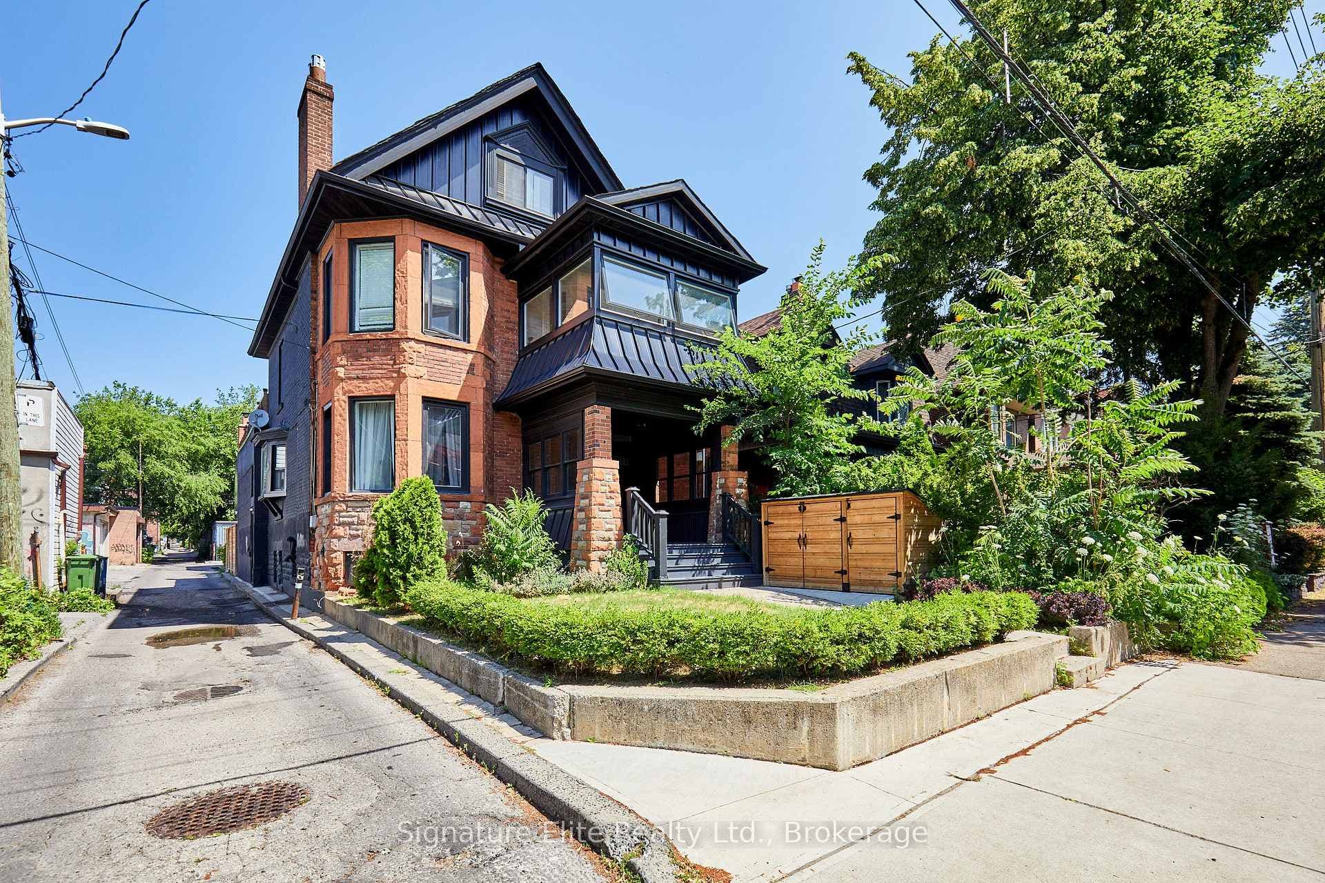 124 Geoffrey Street Unit Upper photo 34