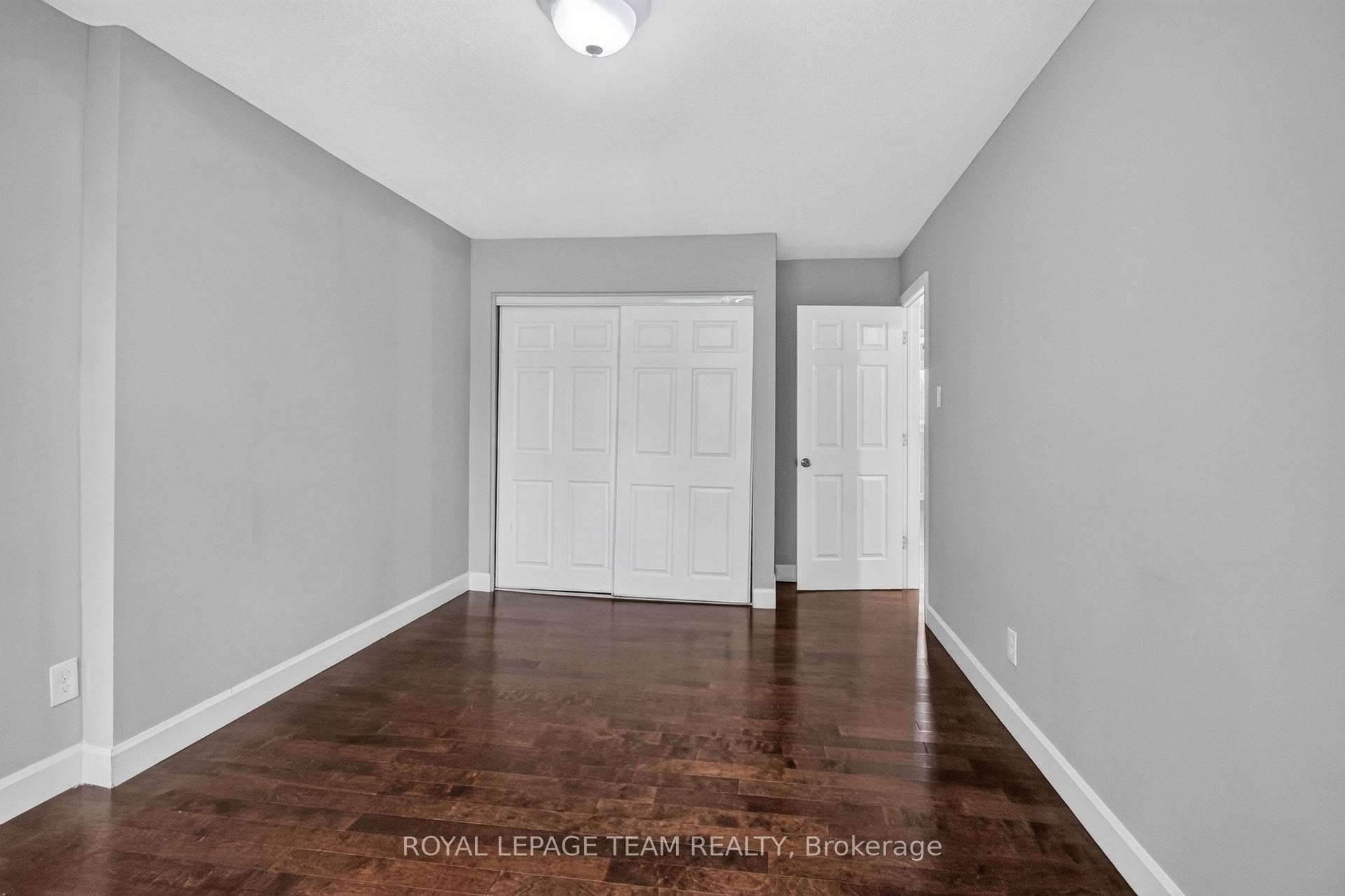 18 Chisholm Court Unit 9 photo 33