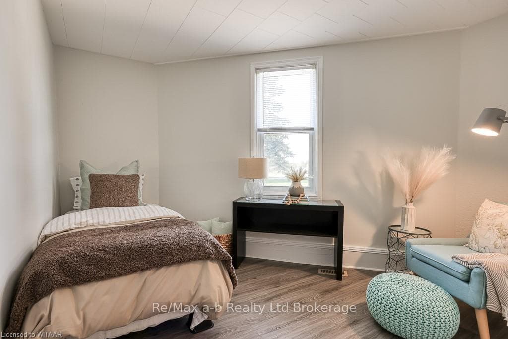 87 CLARK Road photo 9