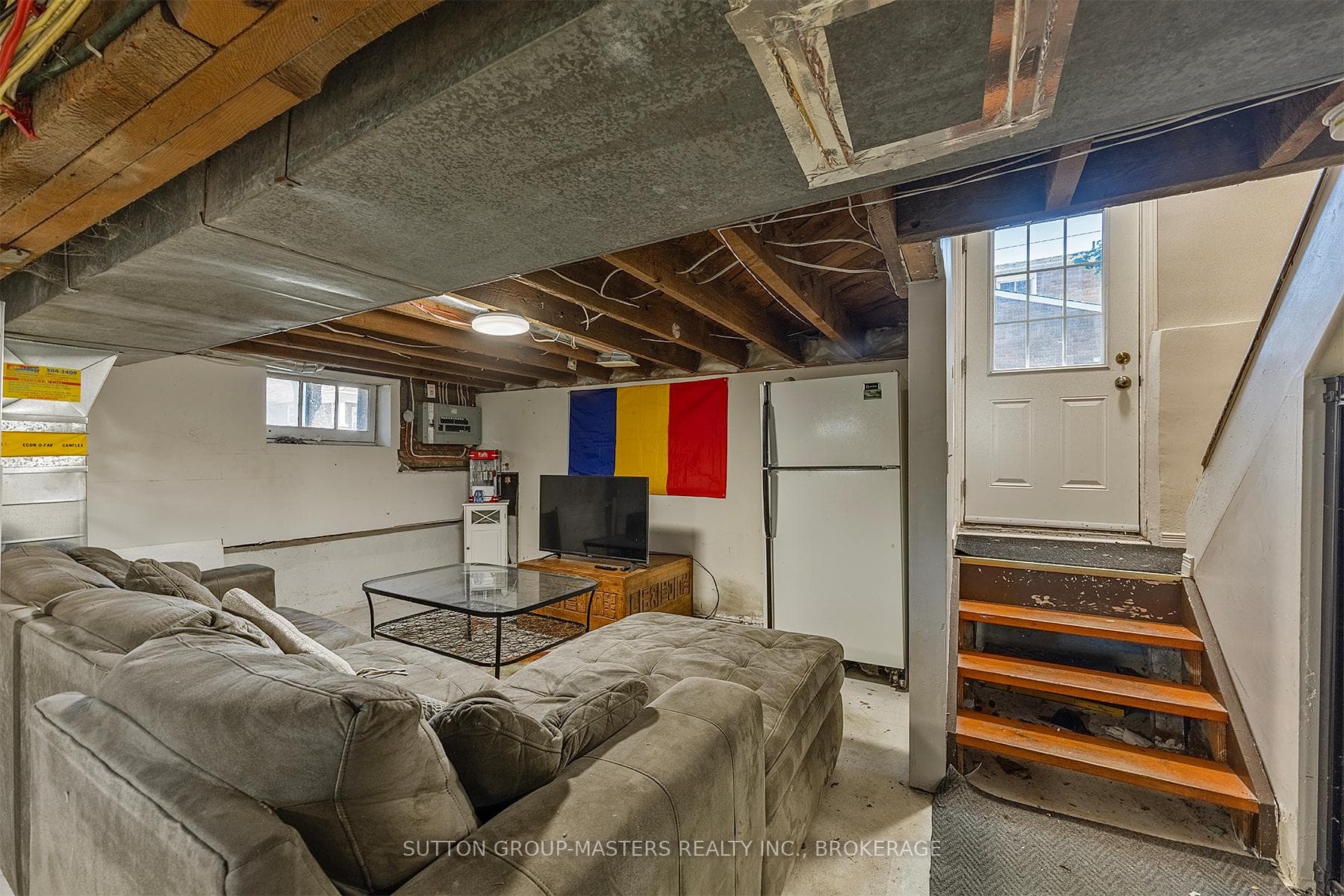 720 Brock Street photo 28