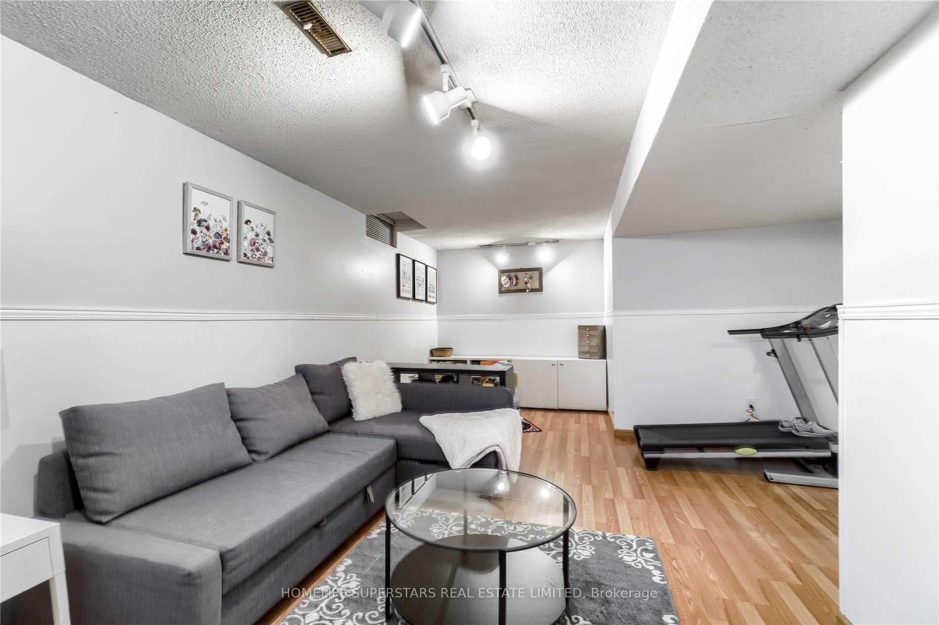 46 Nickel Crescent photo 25