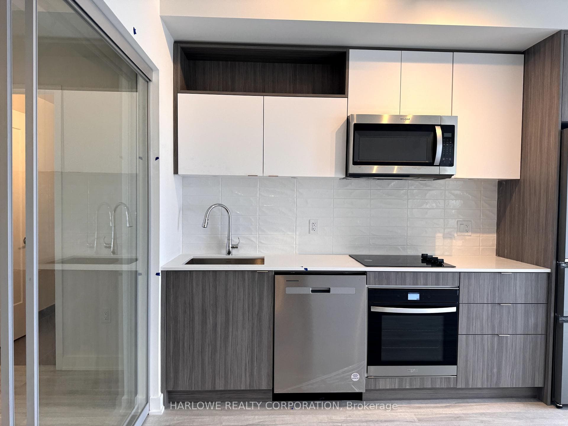 70 Princess Street Unit 2103 E photo 2