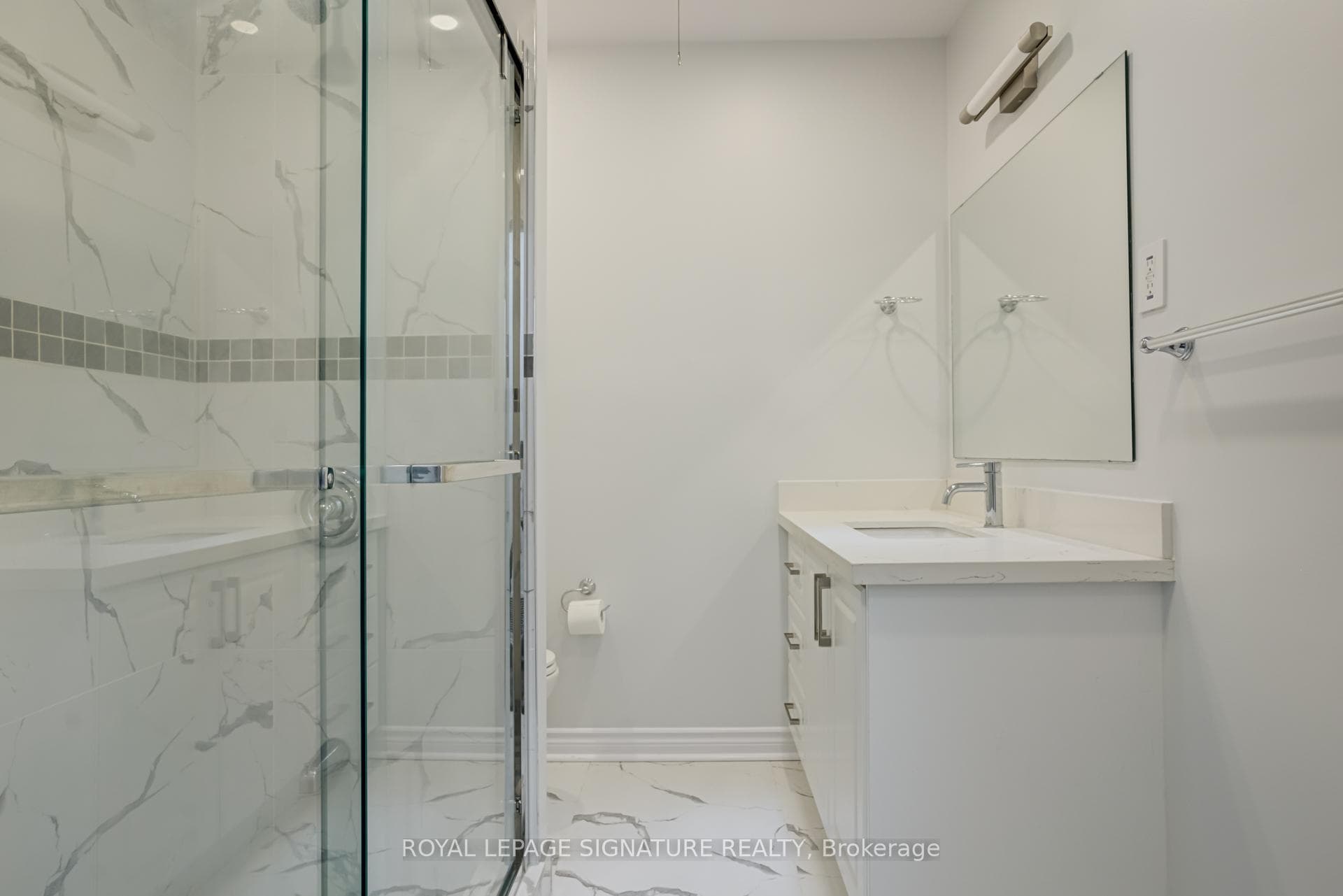 144 Willow Lane Unit Main photo 27