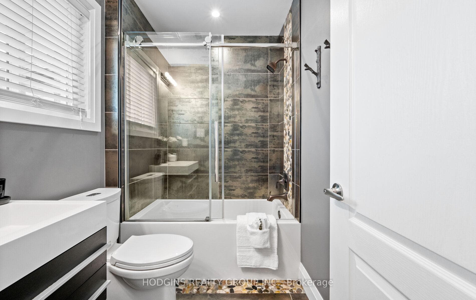 1644 Casablanca Circle photo 28