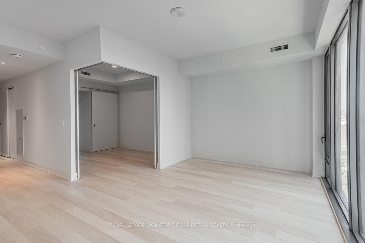 8 Cumberland Street Unit 1607 photo 11