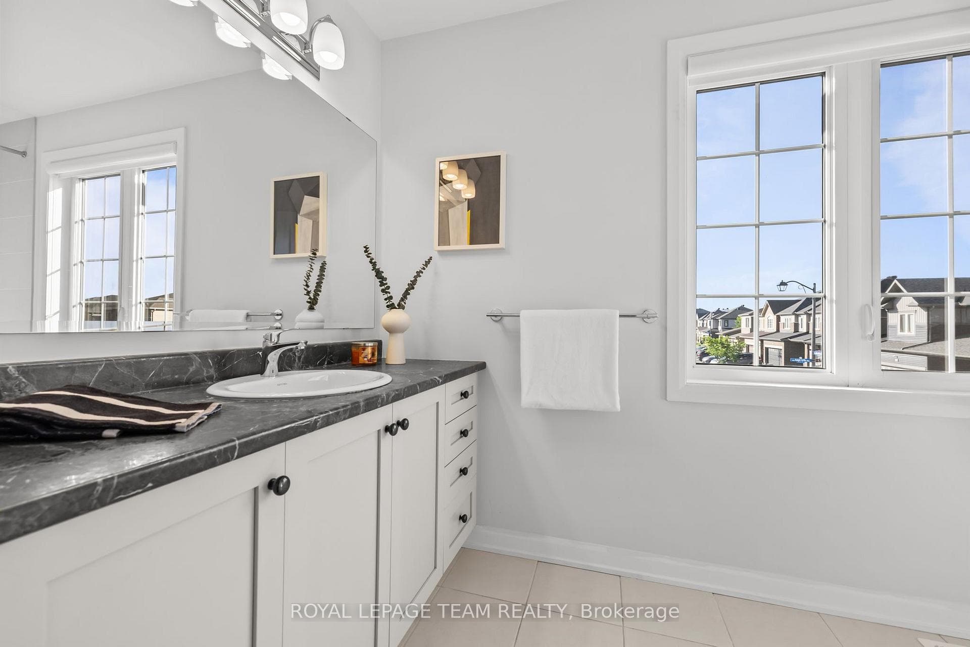 70 Ralph Erfle Way photo 26