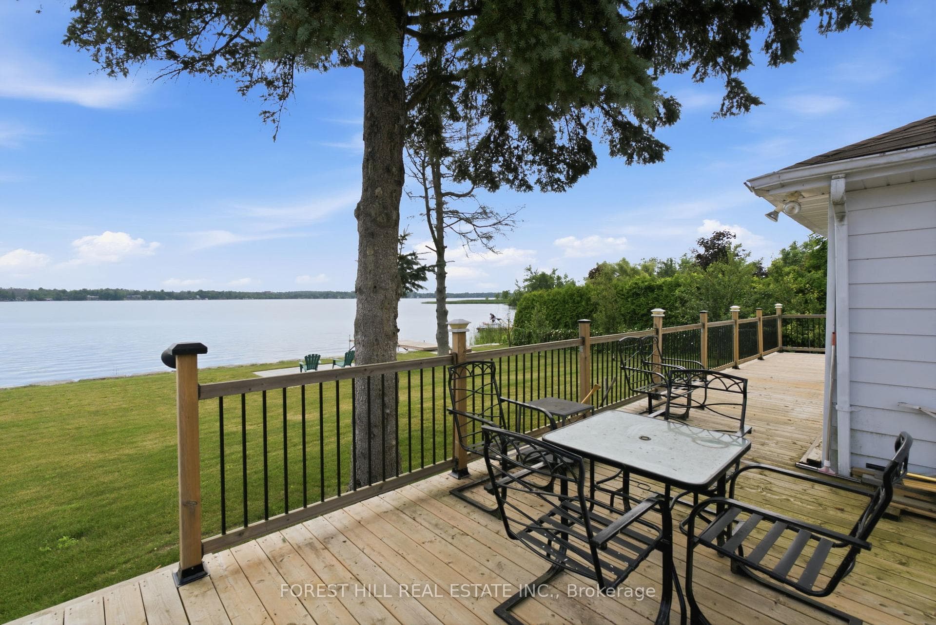 1161 Connaught Drive photo 37