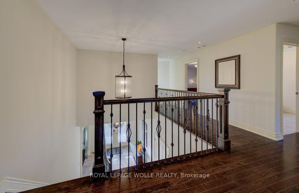 6379 Christopher Crescent photo 26