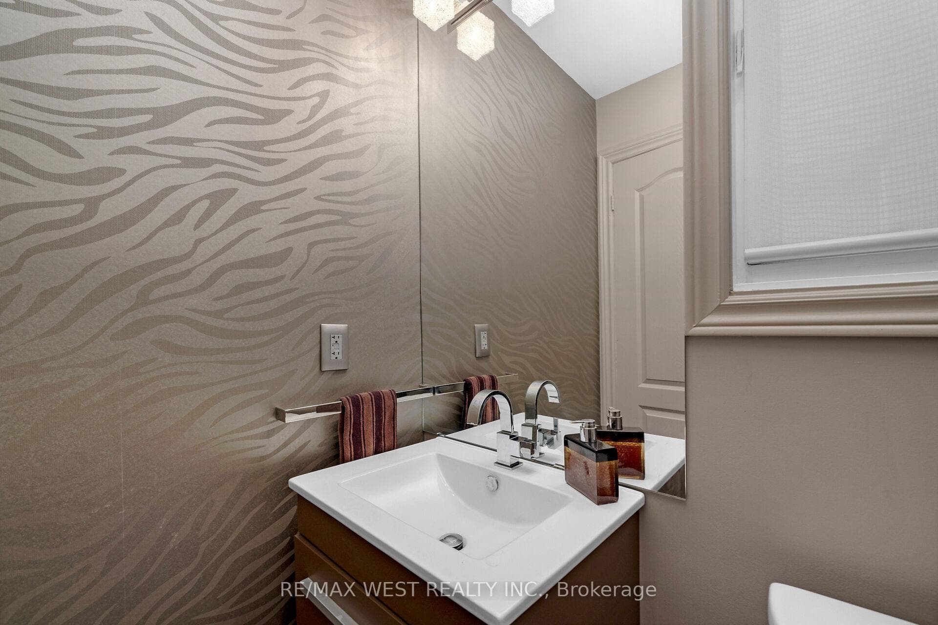 37 Shangrila Terrace photo 12
