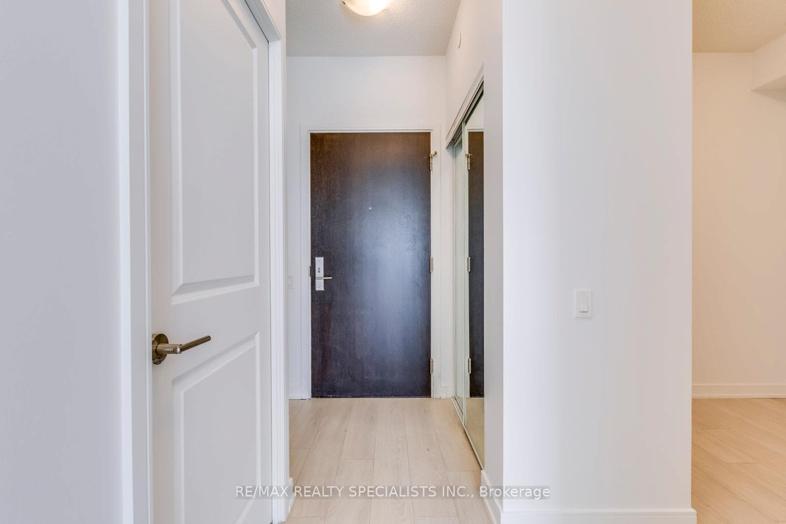 8 Nahani Way Unit 2419 photo 4