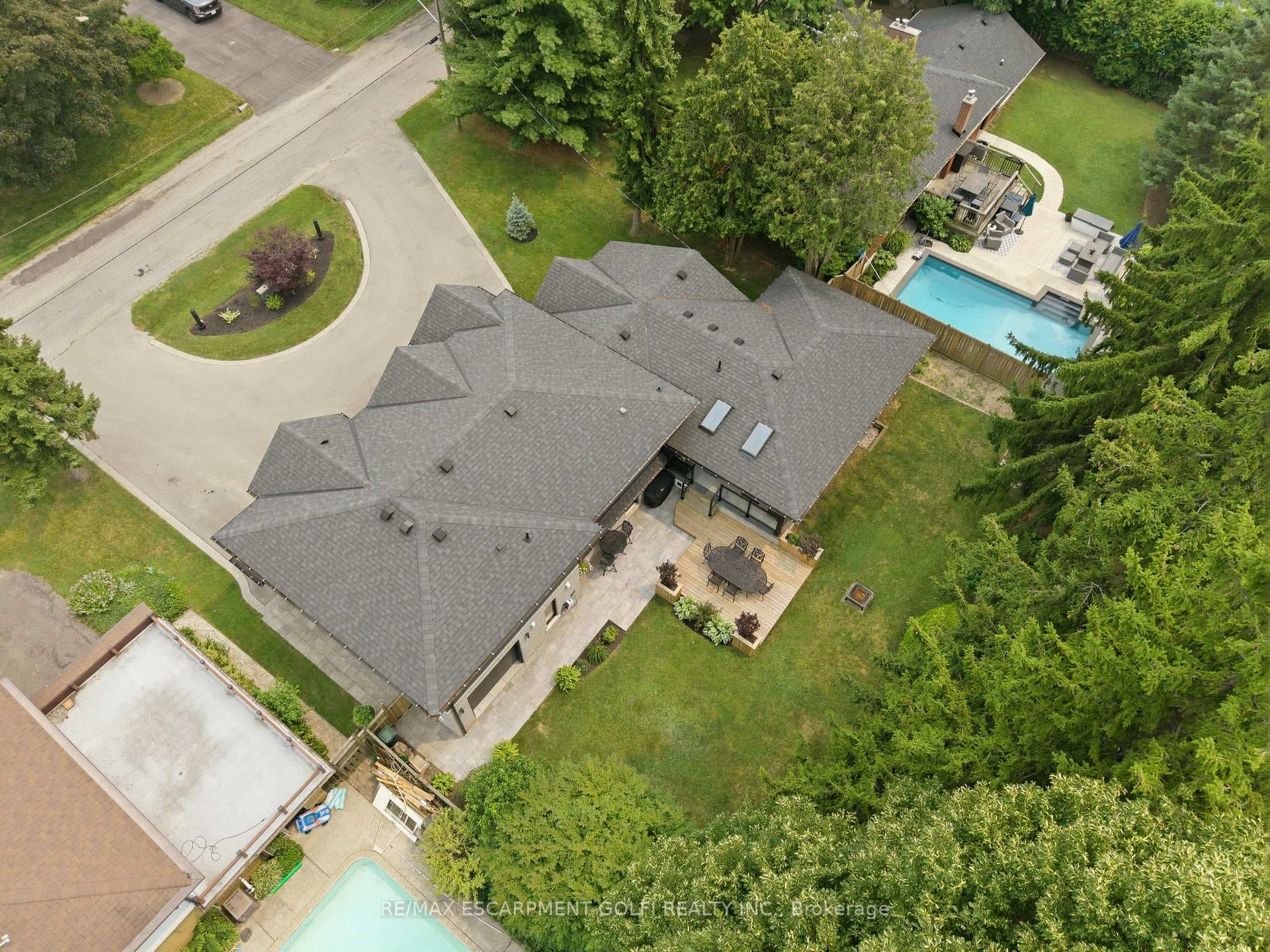332 Woodworth Drive photo 43