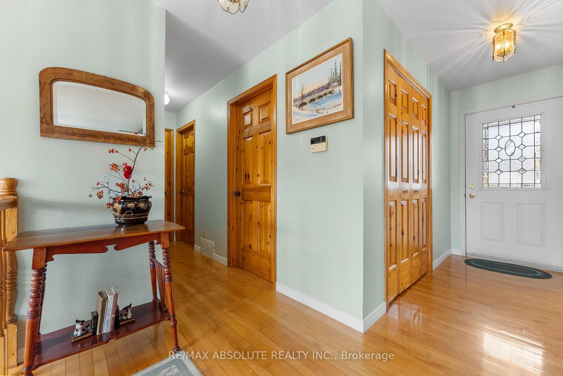 864 McLachlan Road photo 4
