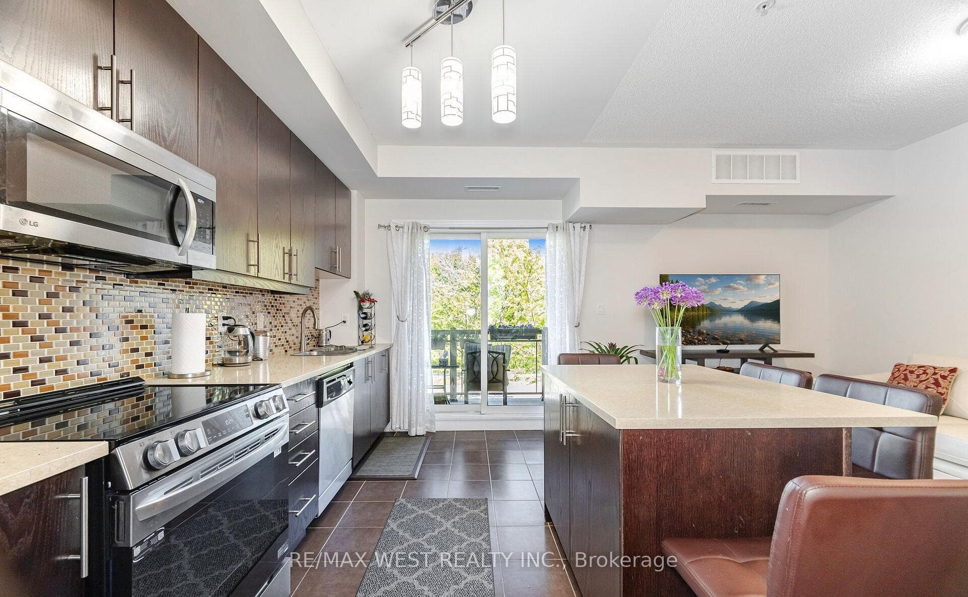 570 Lolita Gardens Unit 209 photo 7