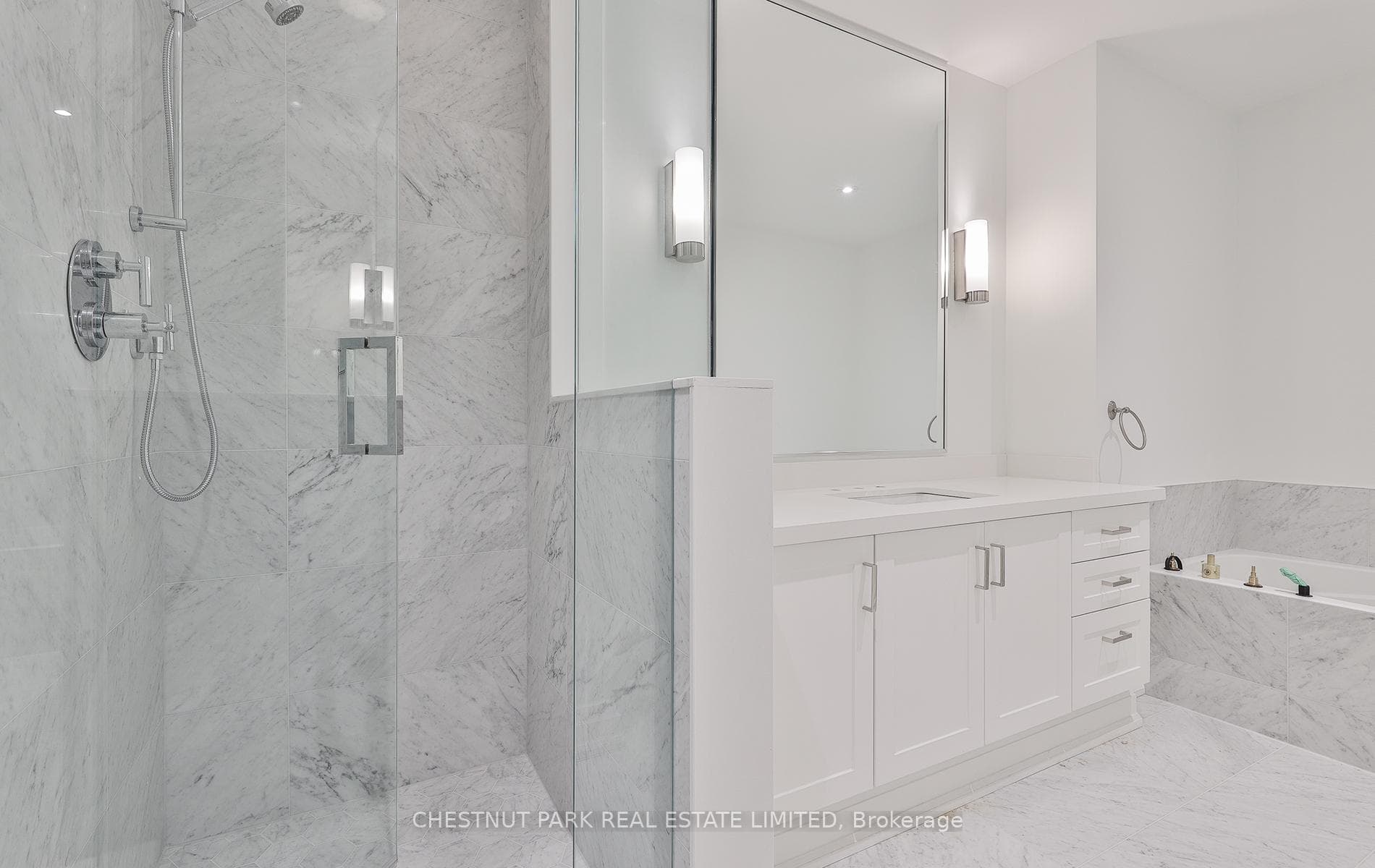 primary en-suite