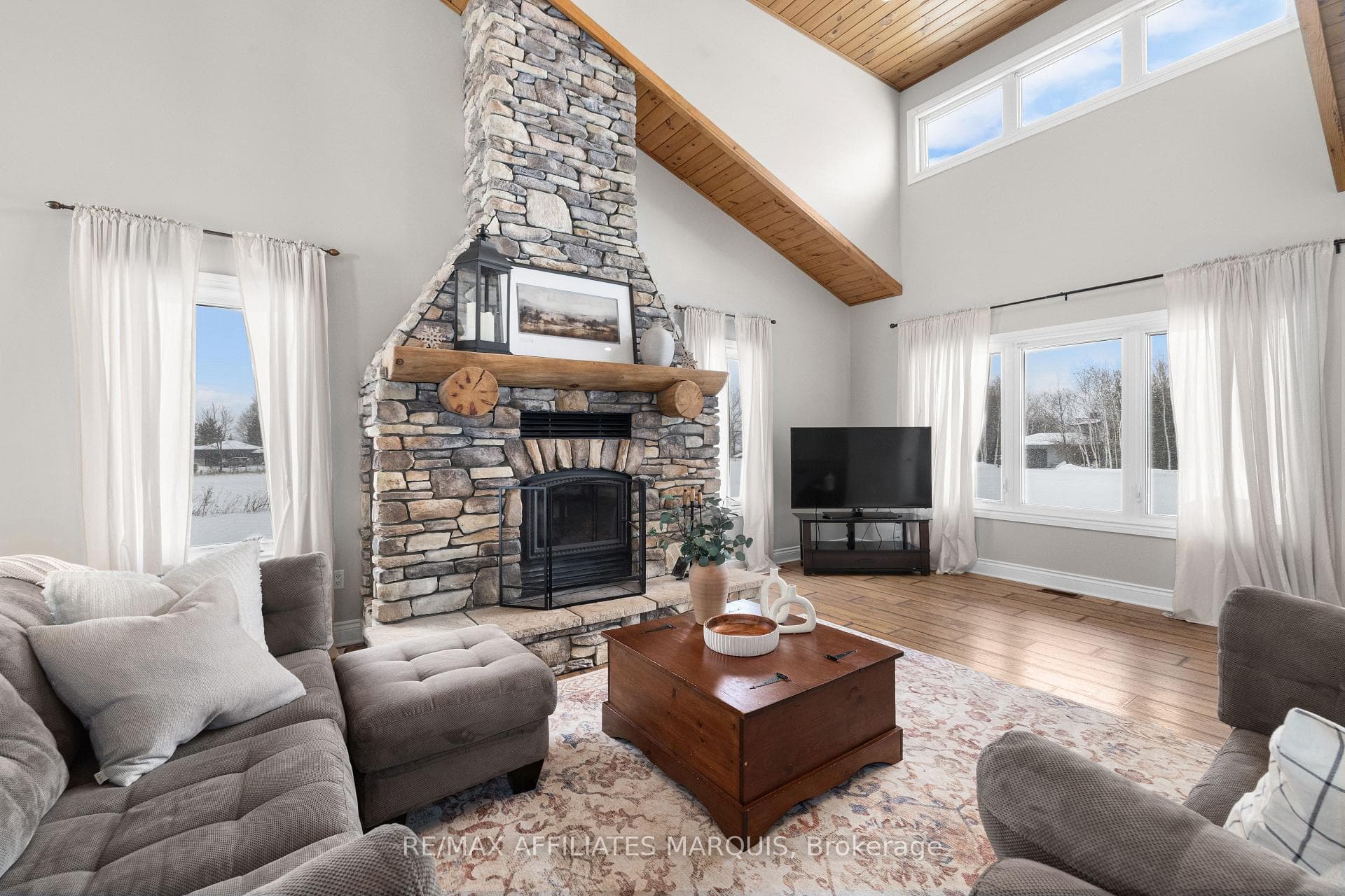 315 Gemmell Road photo 7