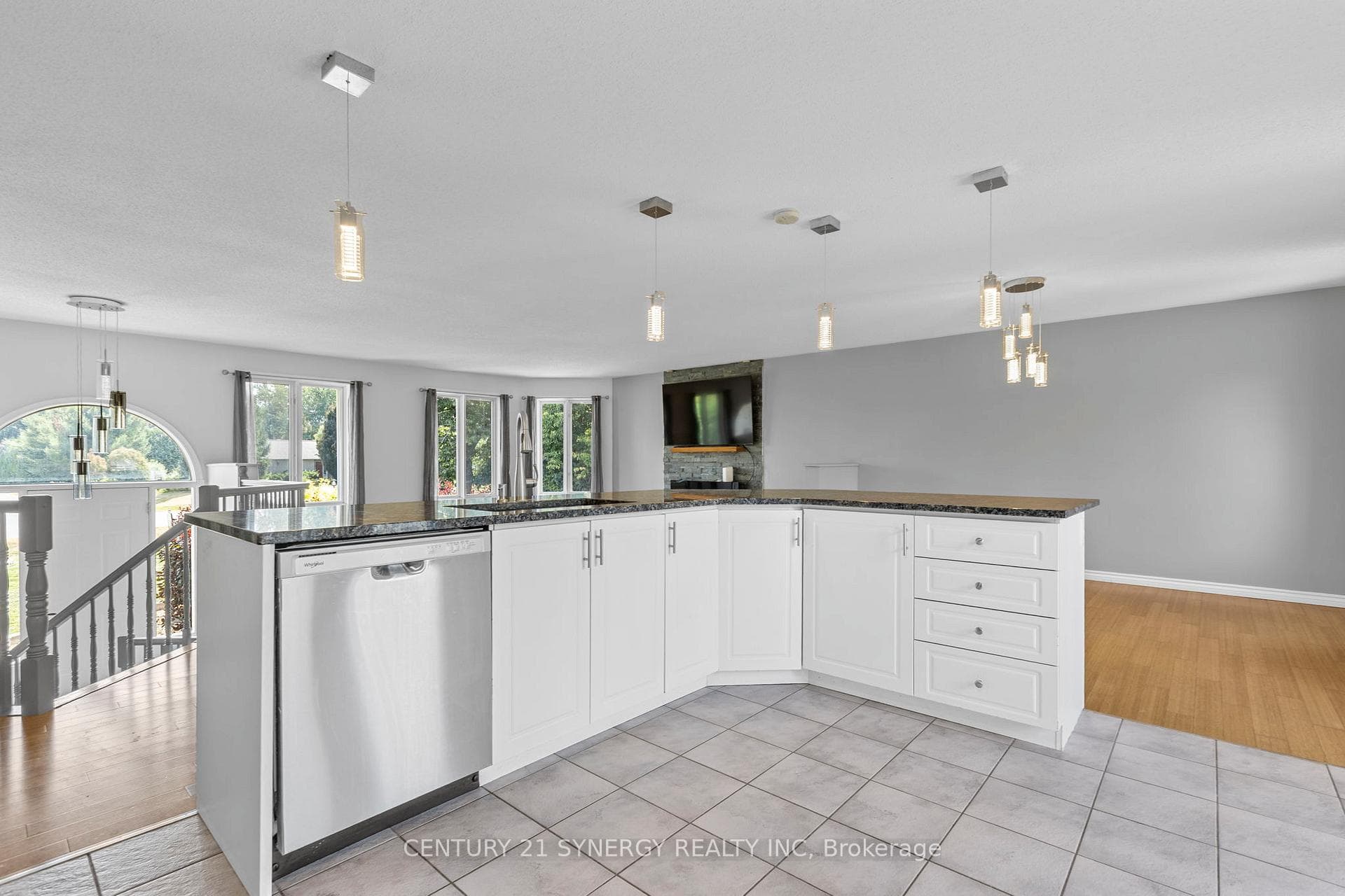 6709 Stanmore Street photo 10