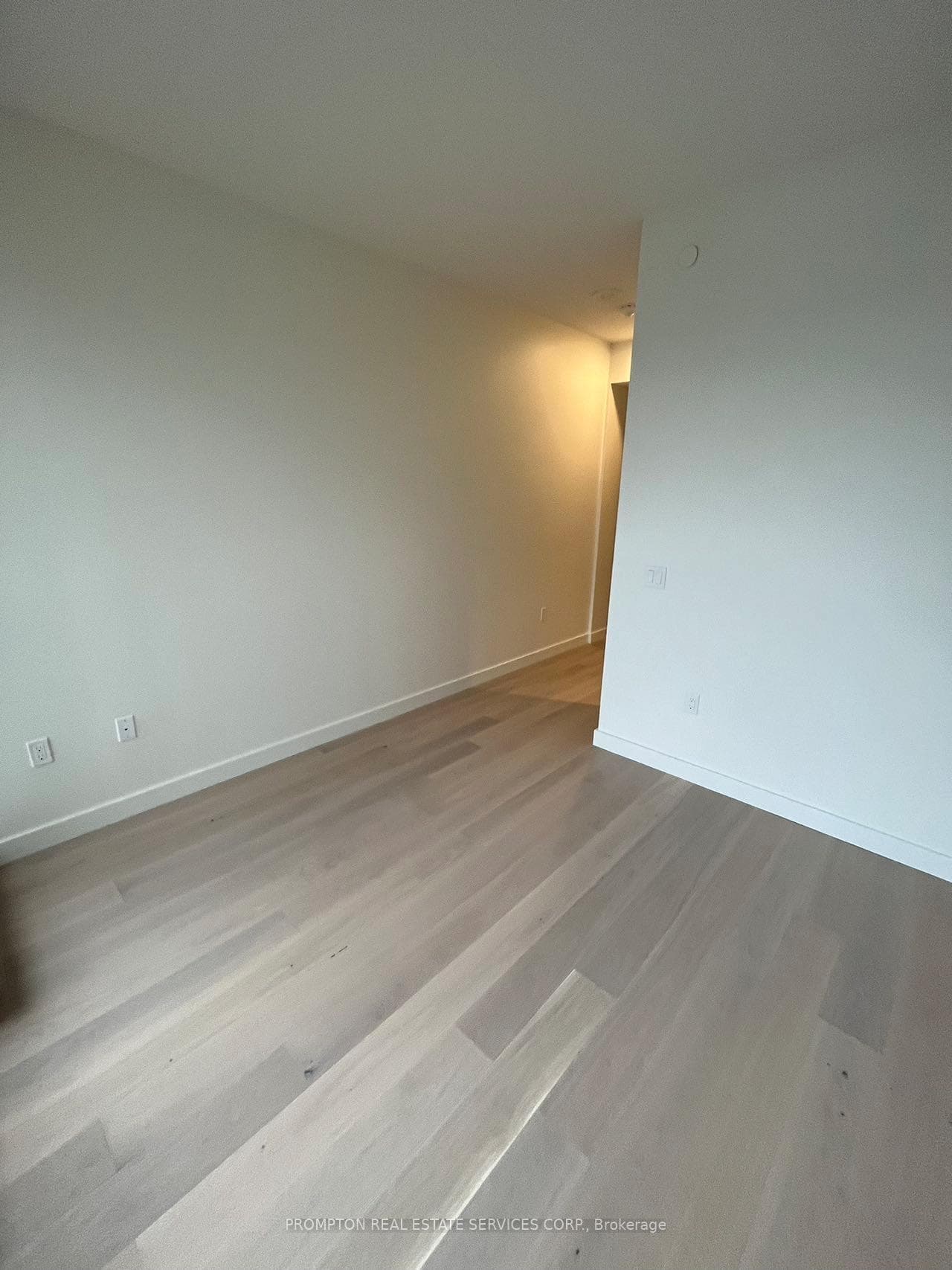 95 Mcmahon Drive Unit TH508 photo 10