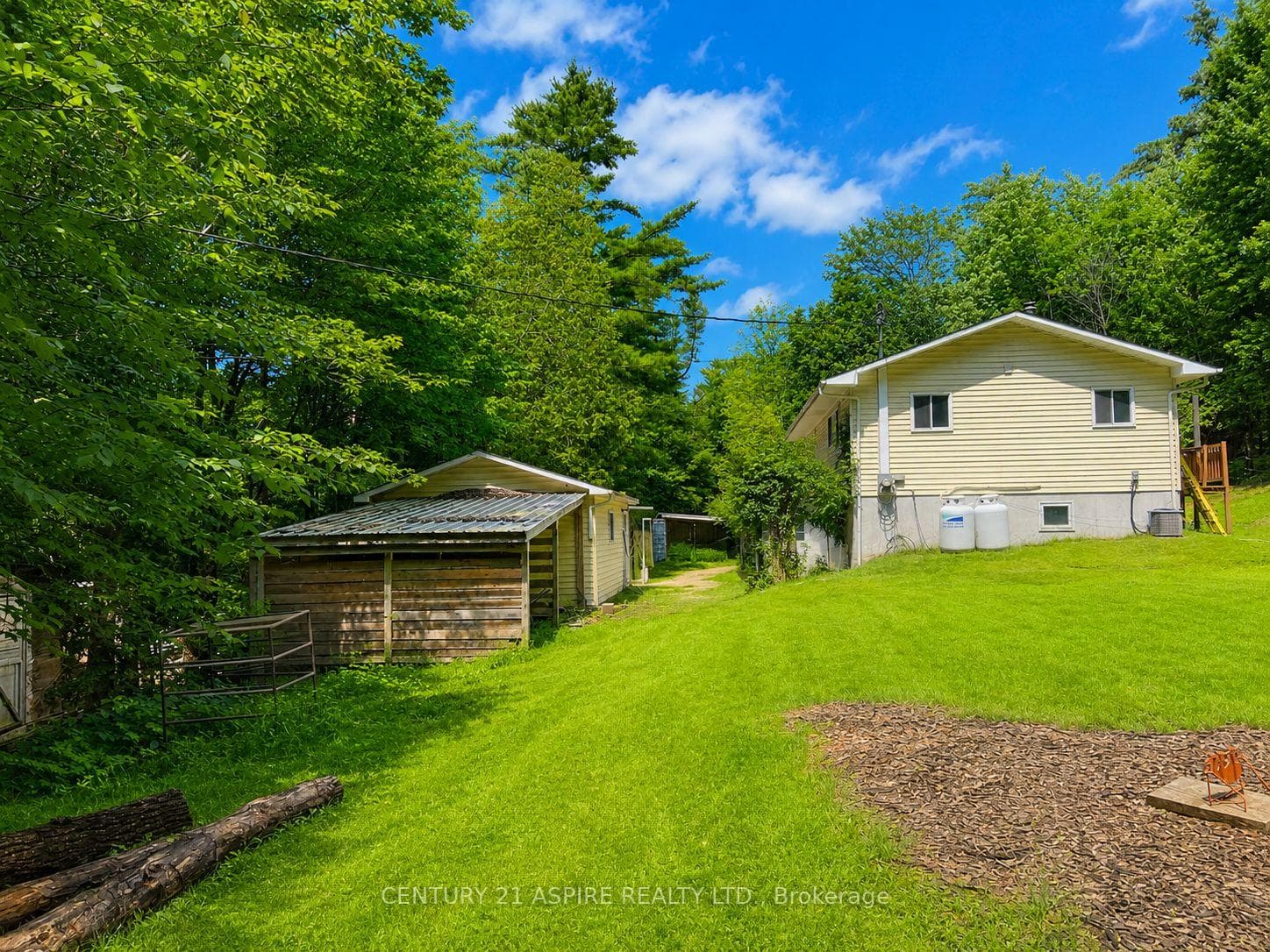 202 Brydges Road photo 9