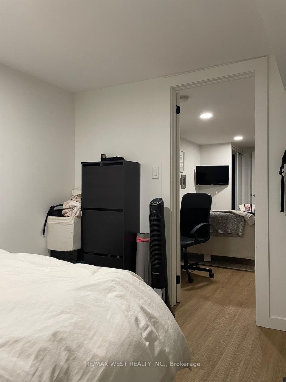 76 Bellwoods Avenue Unit Bsmt photo 14