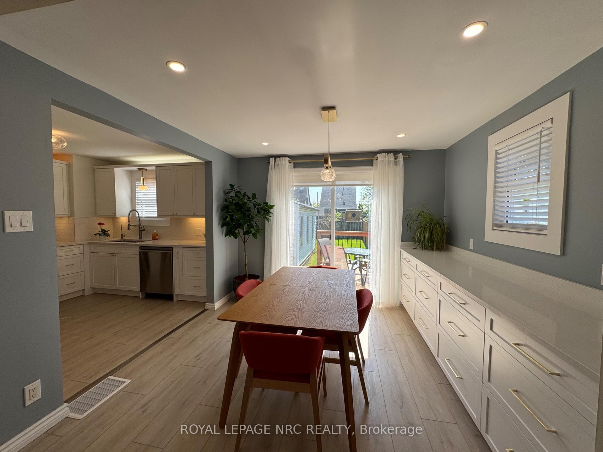 Dining Room w/Sliding Doors to Deck & Rear Yard