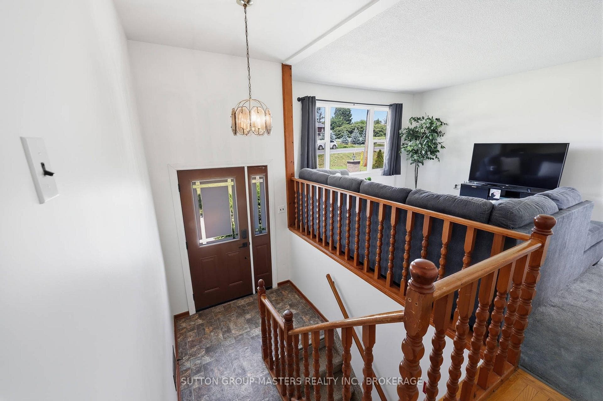 2212 Battersea Road photo 6