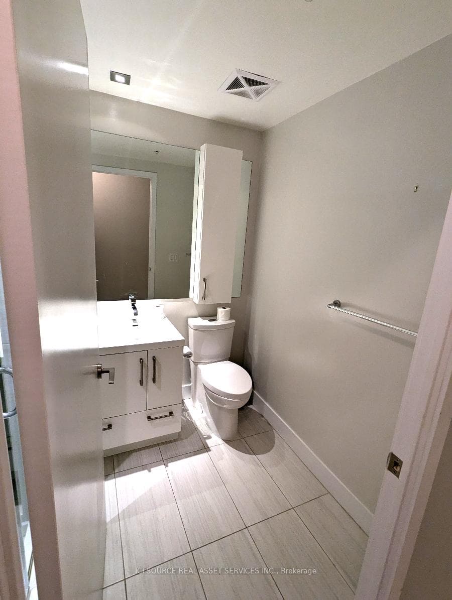39 Sherbourne Street Unit 1303 photo 12