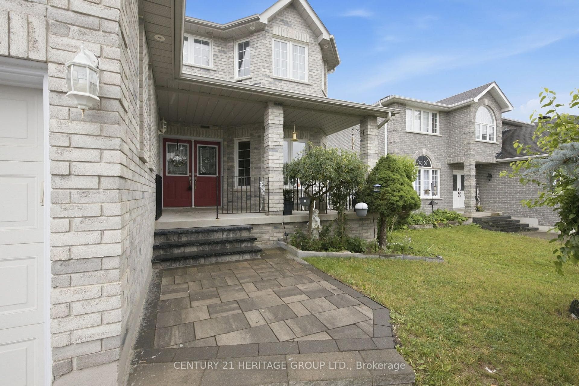 21 Silvercreek Crescent photo 3